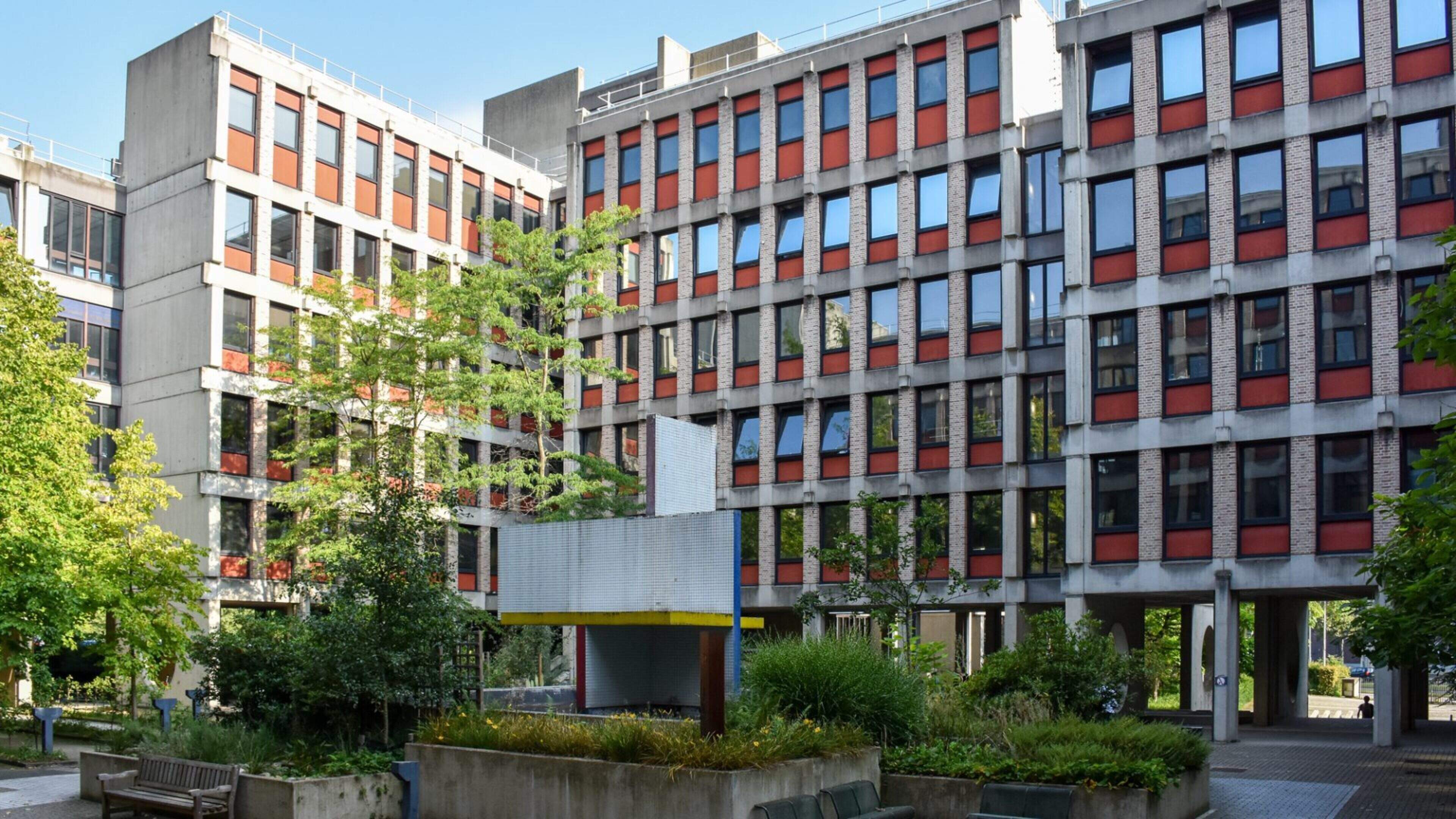 Kunstplein Heerlen bij Carbon6 toont werk van ruim zestig kunstenaars