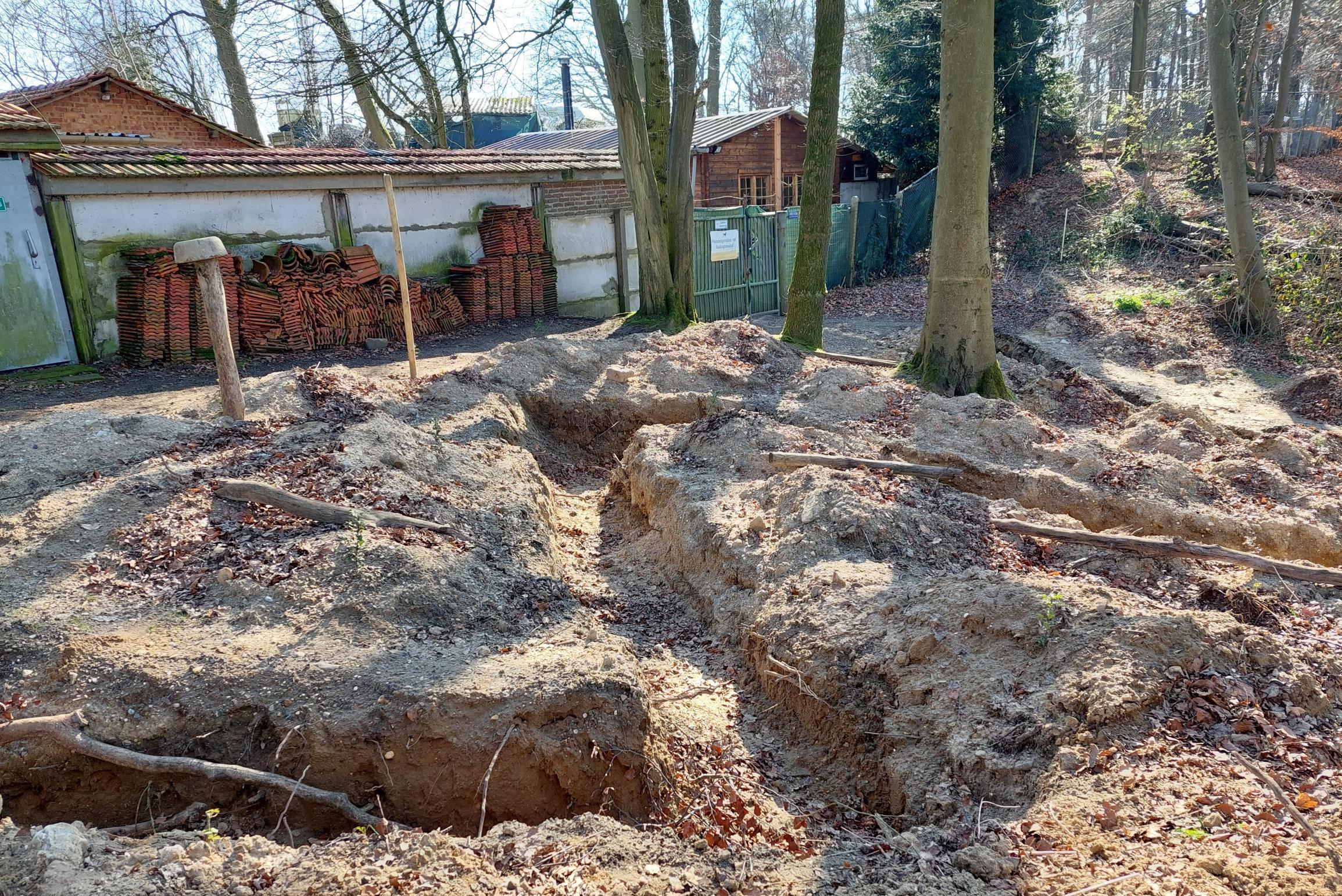 ‘Loopgravenstrijd’ rond hondenpension in Thull: nieuwbouw en afsluiting toegang verdelen gehucht