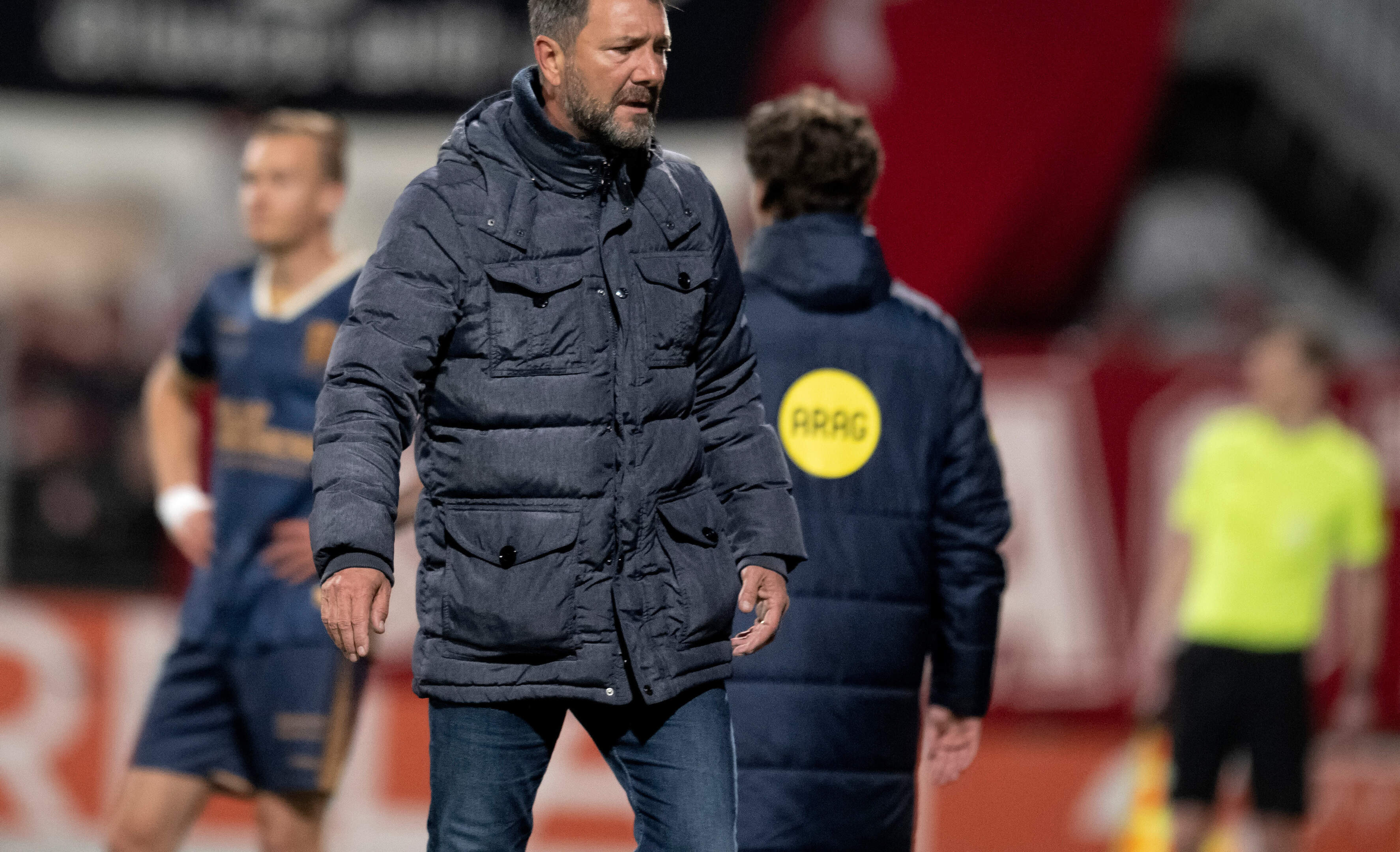 Rood voor de mopperende trainer en alweer een nederlaag voor MVV