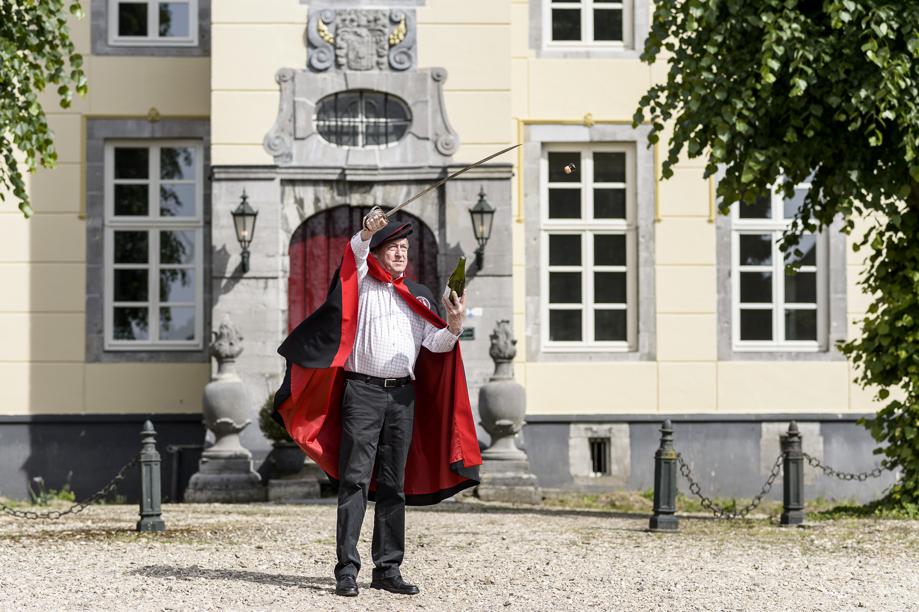 Kasteelheer John Akkerman blijft strijden tegen geitenhouderij Vlodrop