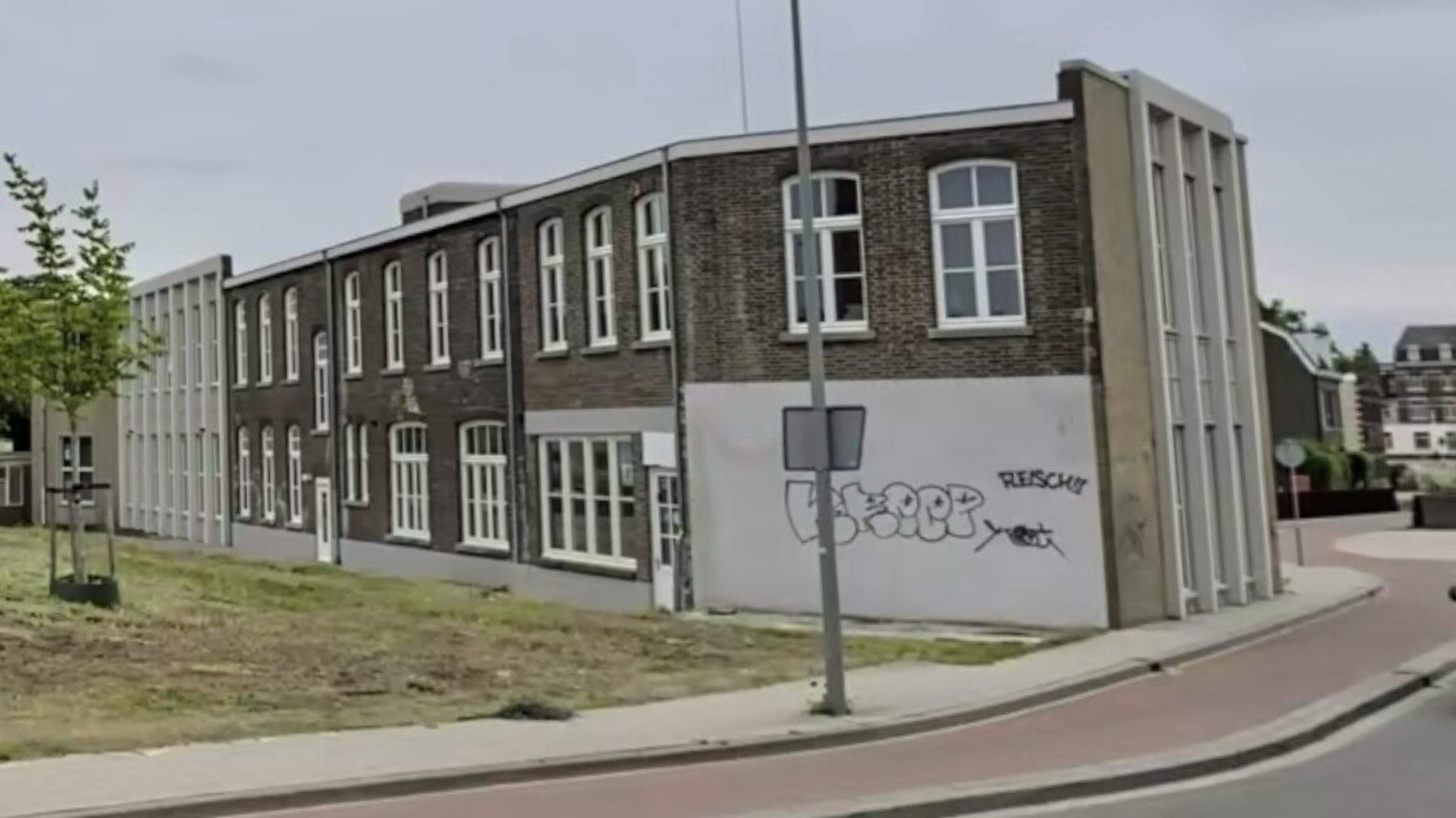 Kunstenaar Dave mag, na ‘slaaphuis-blunder’ Maastricht, nieuwe mural maken