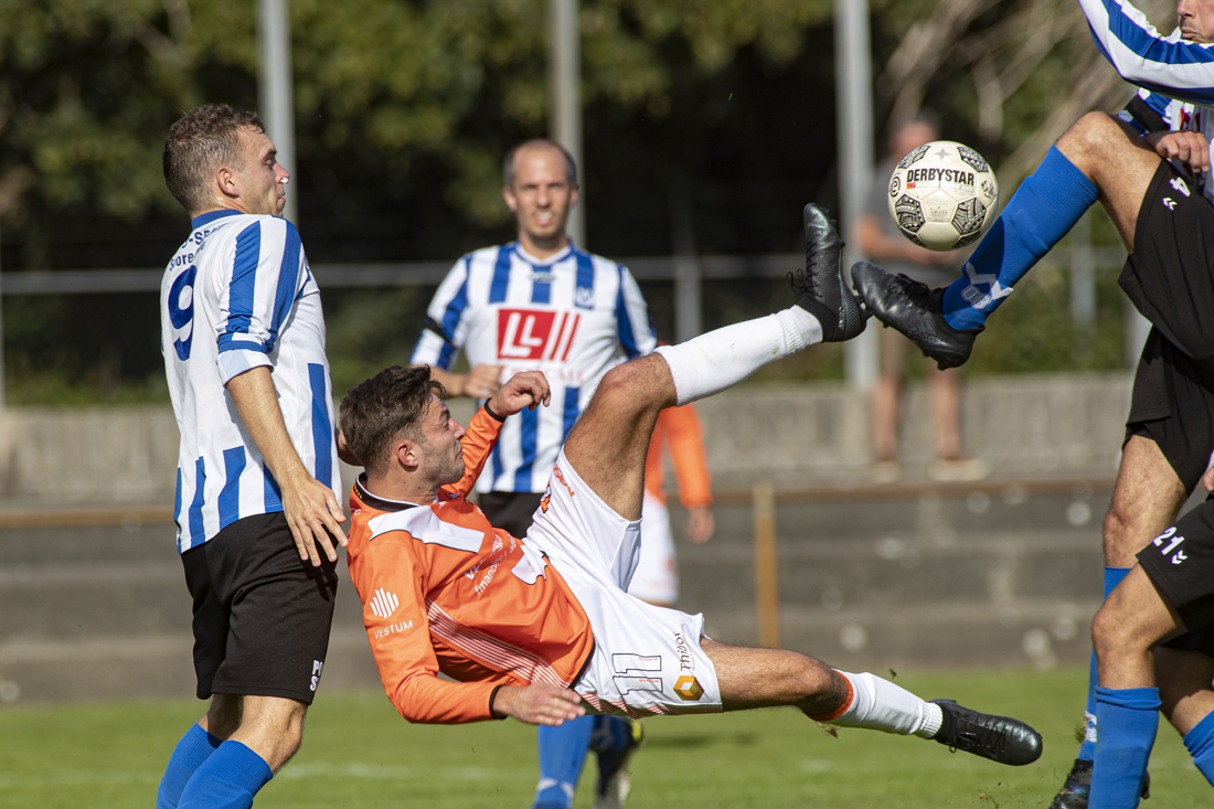 Veritas na ‘belabberde voorbereiding’ verdiende winnaar in derby tegen Wilhelmina’08