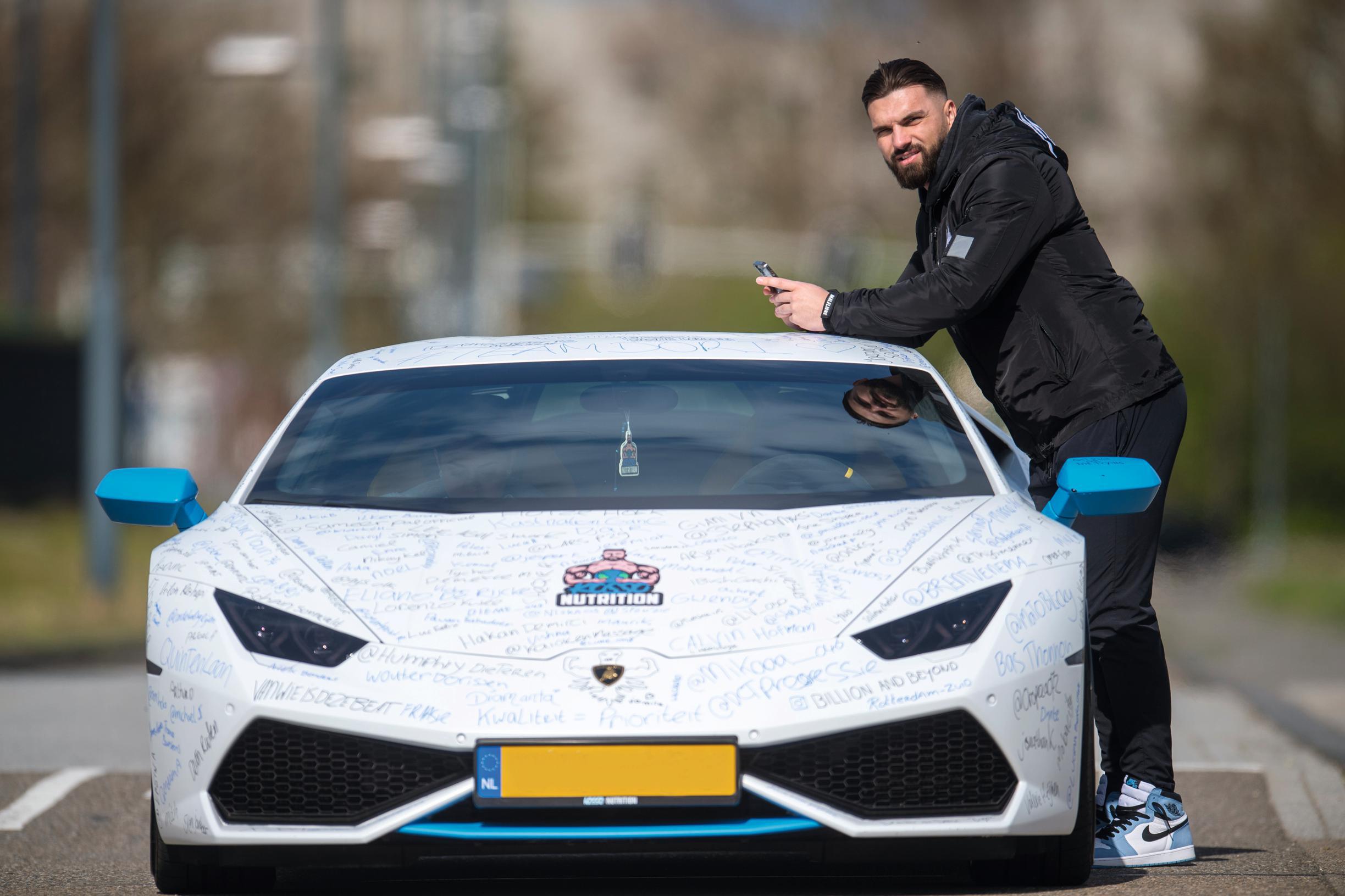Bekende rapper Kosso neemt fitnesscentrum Hulsberg over: ‘Dromen komen uit’