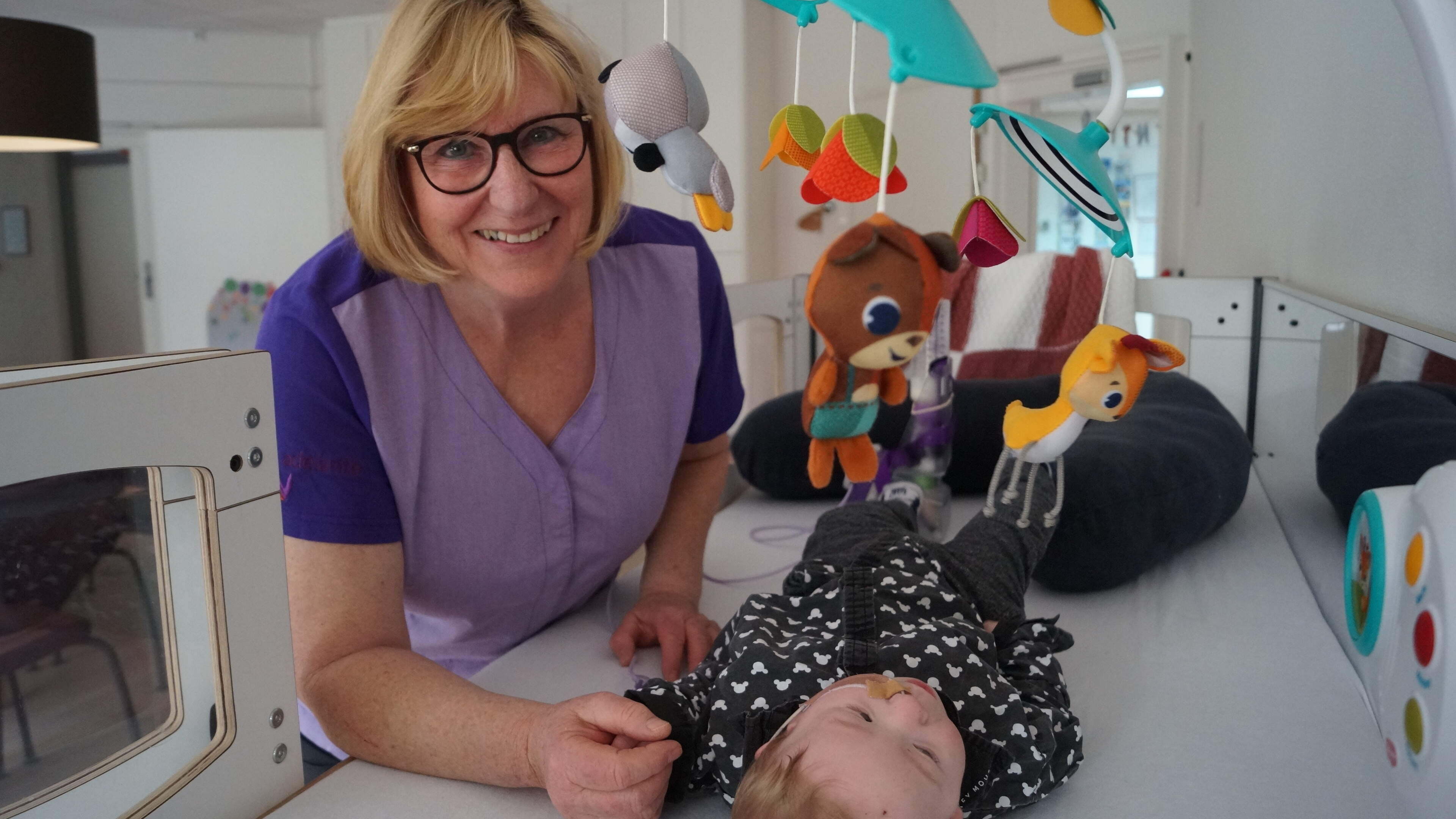 Nel (70) uit Wijnandsrade kan en wil de zorg voor kinderen niet loslaten: ‘Zij zijn zo kwetsbaar’