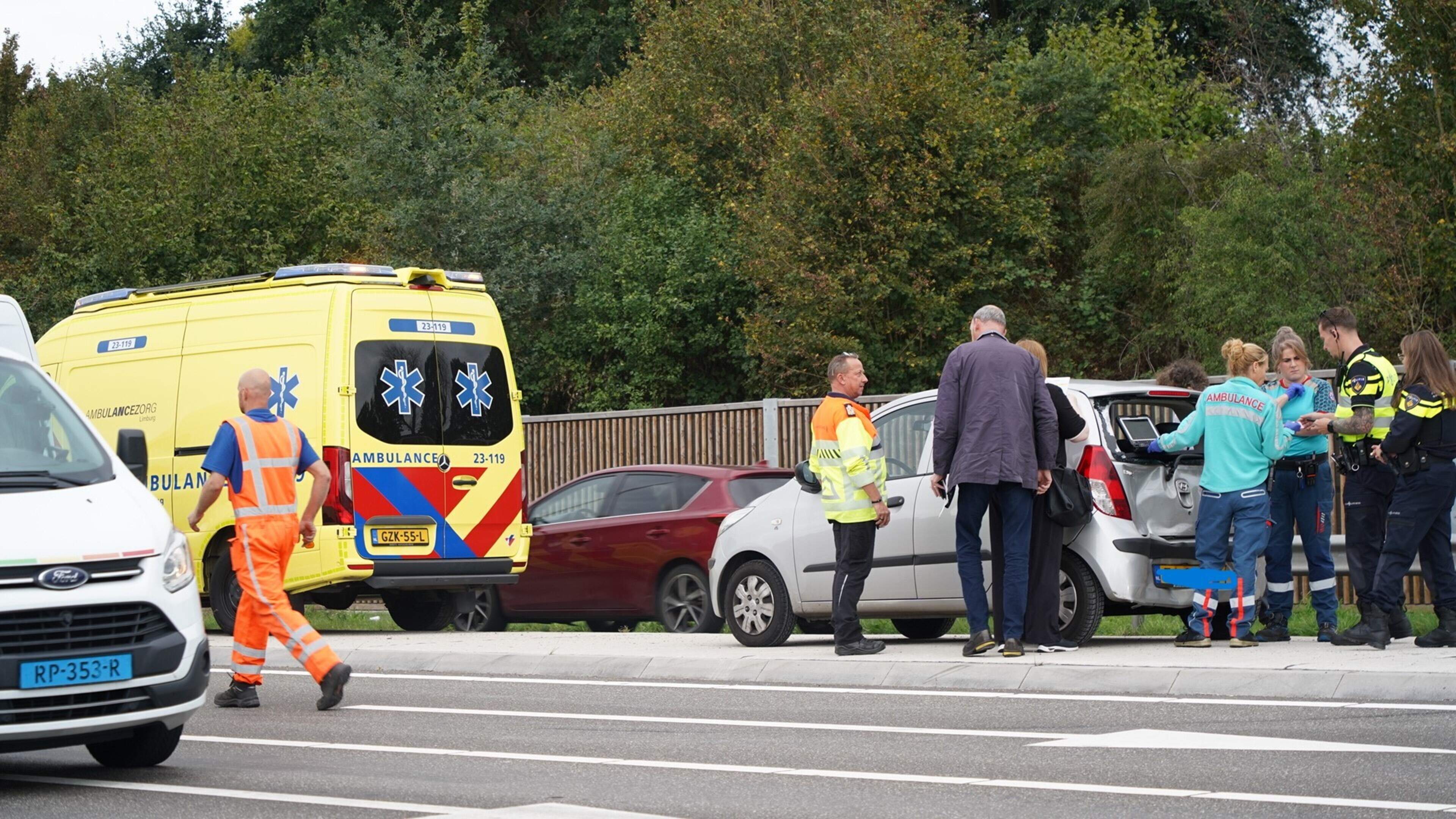 Kopstaartbotsing zorgt voor flinke verkeershinder op N270 bij Venray