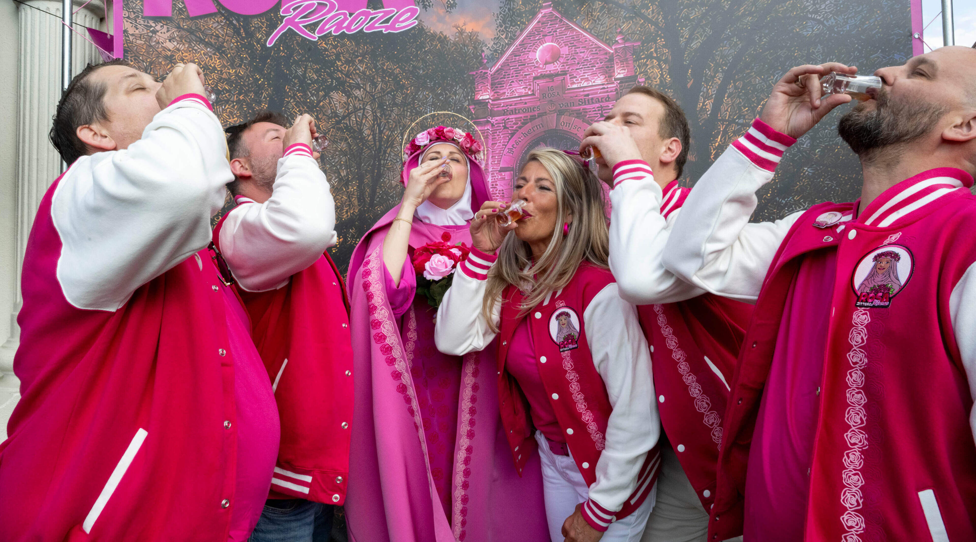Bij nieuwe kroegentocht Rosa Raoze in Sittard is het vooral van belang om de chocolade heel te houde