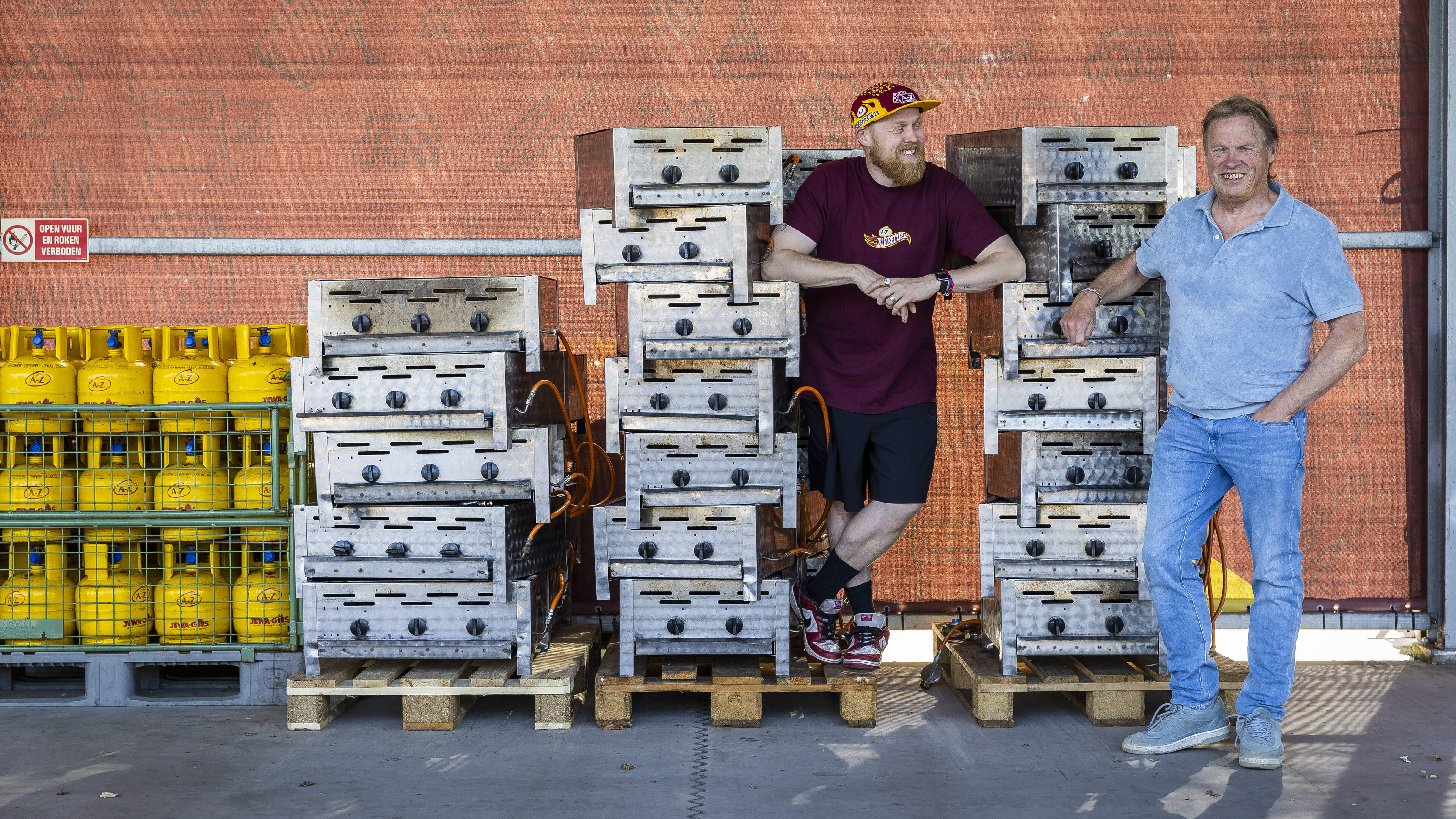 Het succes achter A-Z Barbecue Service: hoe Jack (64) uit Kronenberg ondanks heftig ongeluk met vuur