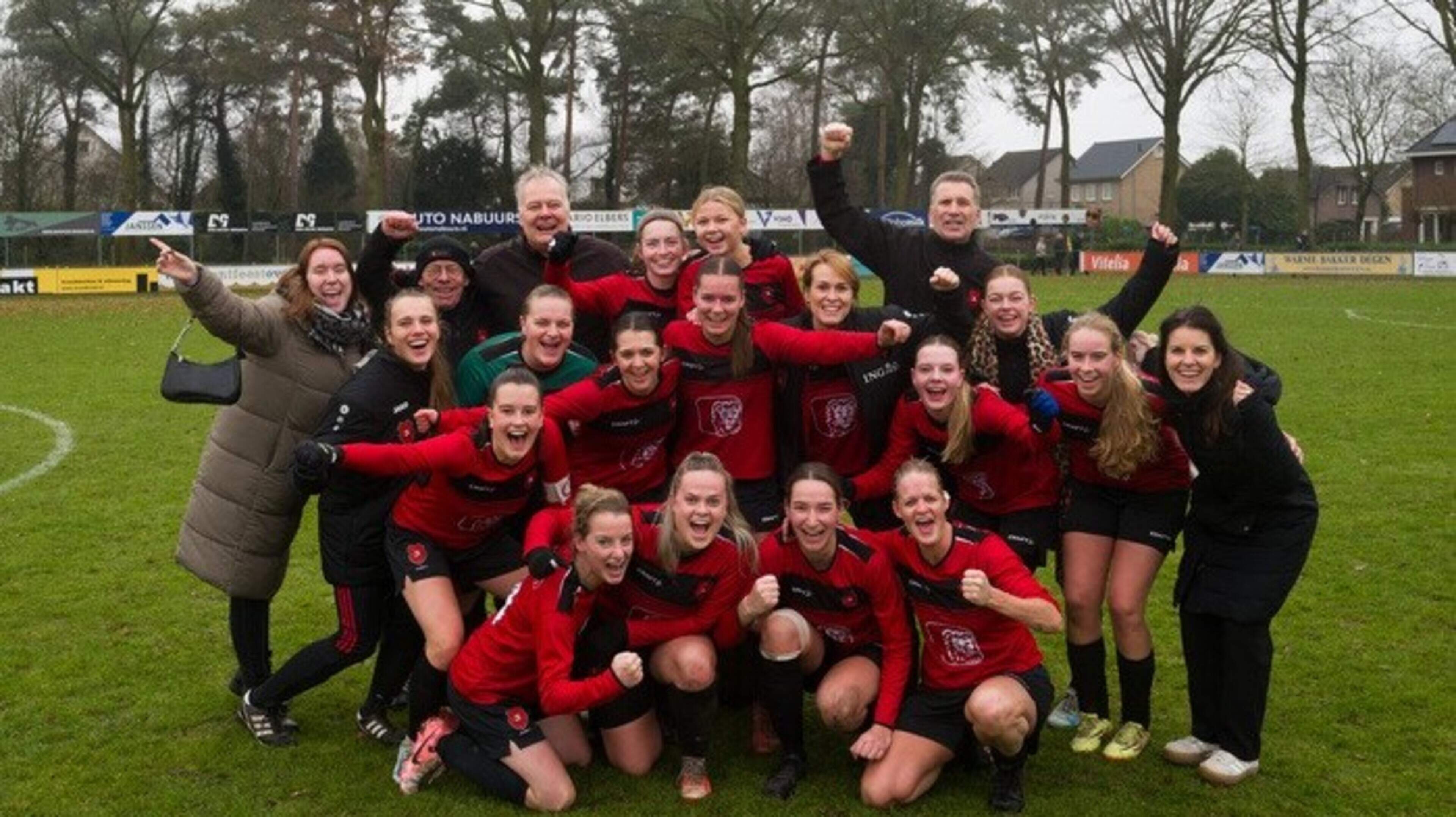 Baarlose voetbalvrouwen schrijven historie en strijden voor plek in bekerfinale