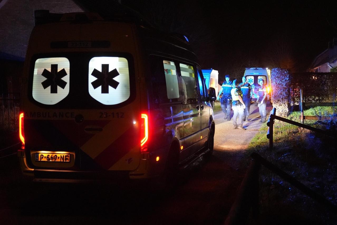 36-jarige man overlijdt bij noodlottig ongeval met vuurwerk in Neeritter, andere persoon gewond naar