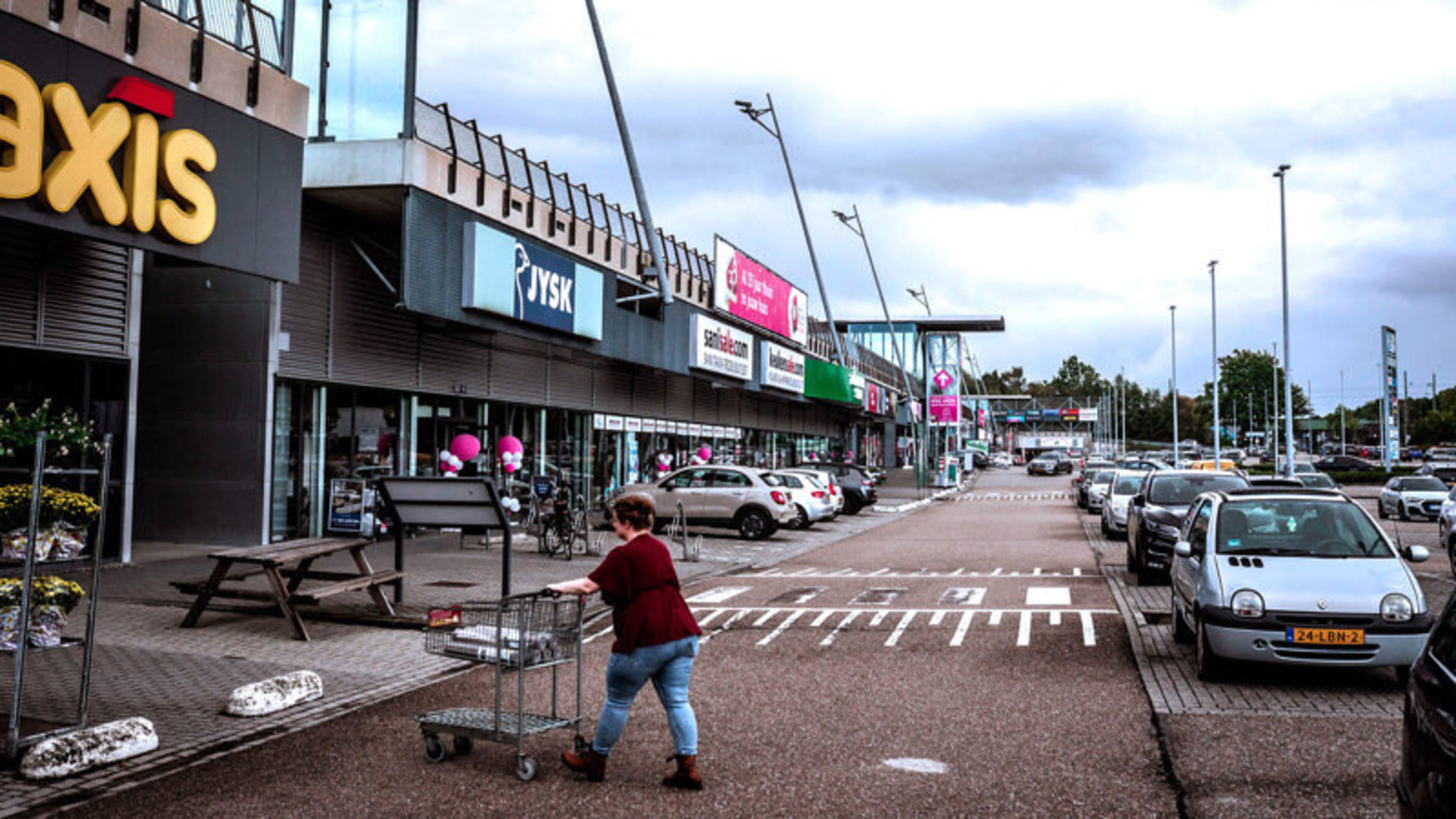Woonboulevard Heerlen bestaat 35 jaar: Van woonwagenkamp tot 40.000 vierkant meter winkels