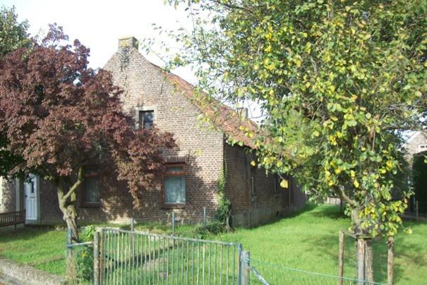 WijZijnMaasniel houdt wandeling door Maasniel en lezing over boerderijen langs de Neelder Baek en be