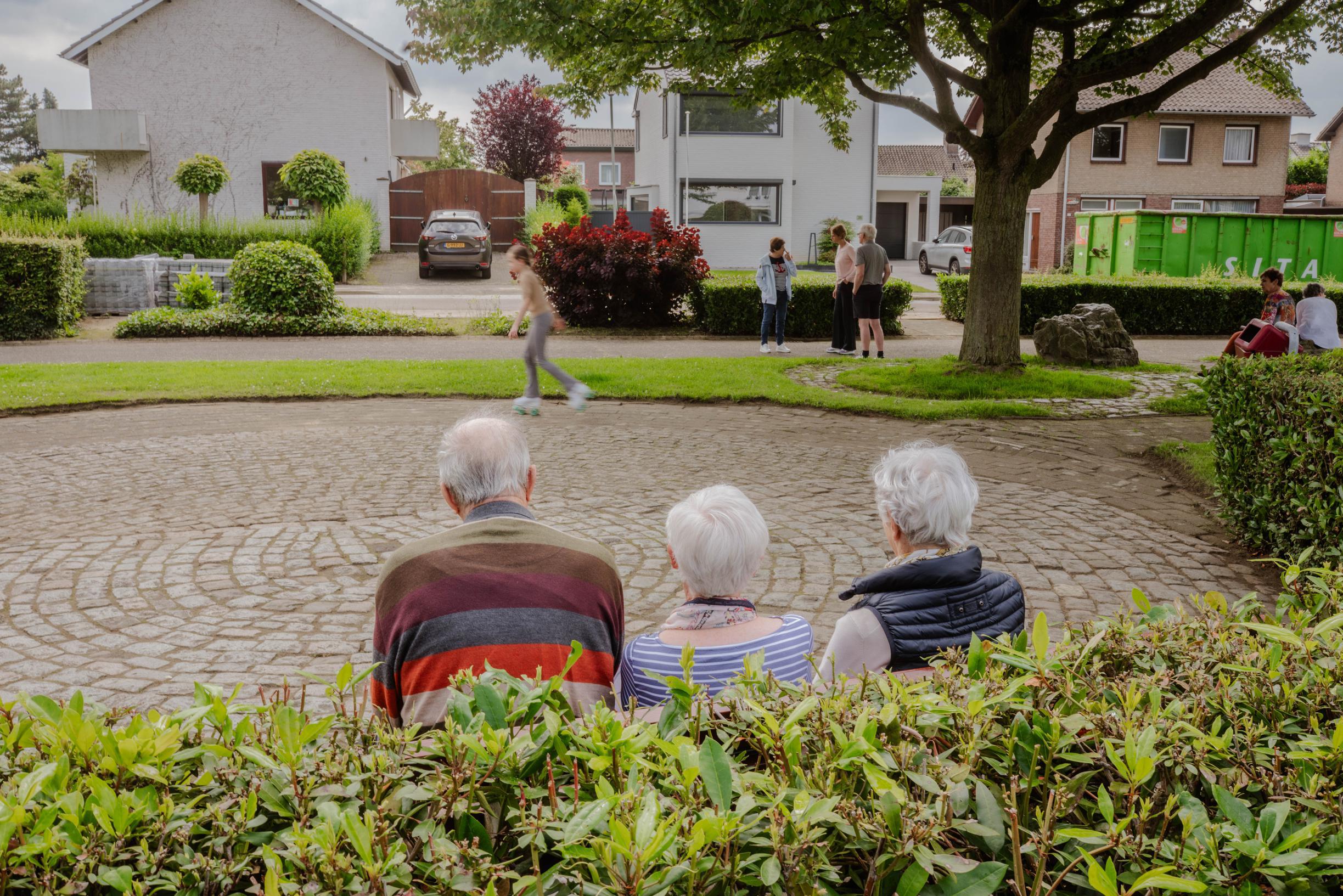 Bewoners Ireneplein Cadier en Keer denken mee over kunstwerk in hun ‘vreedzame’ buurt