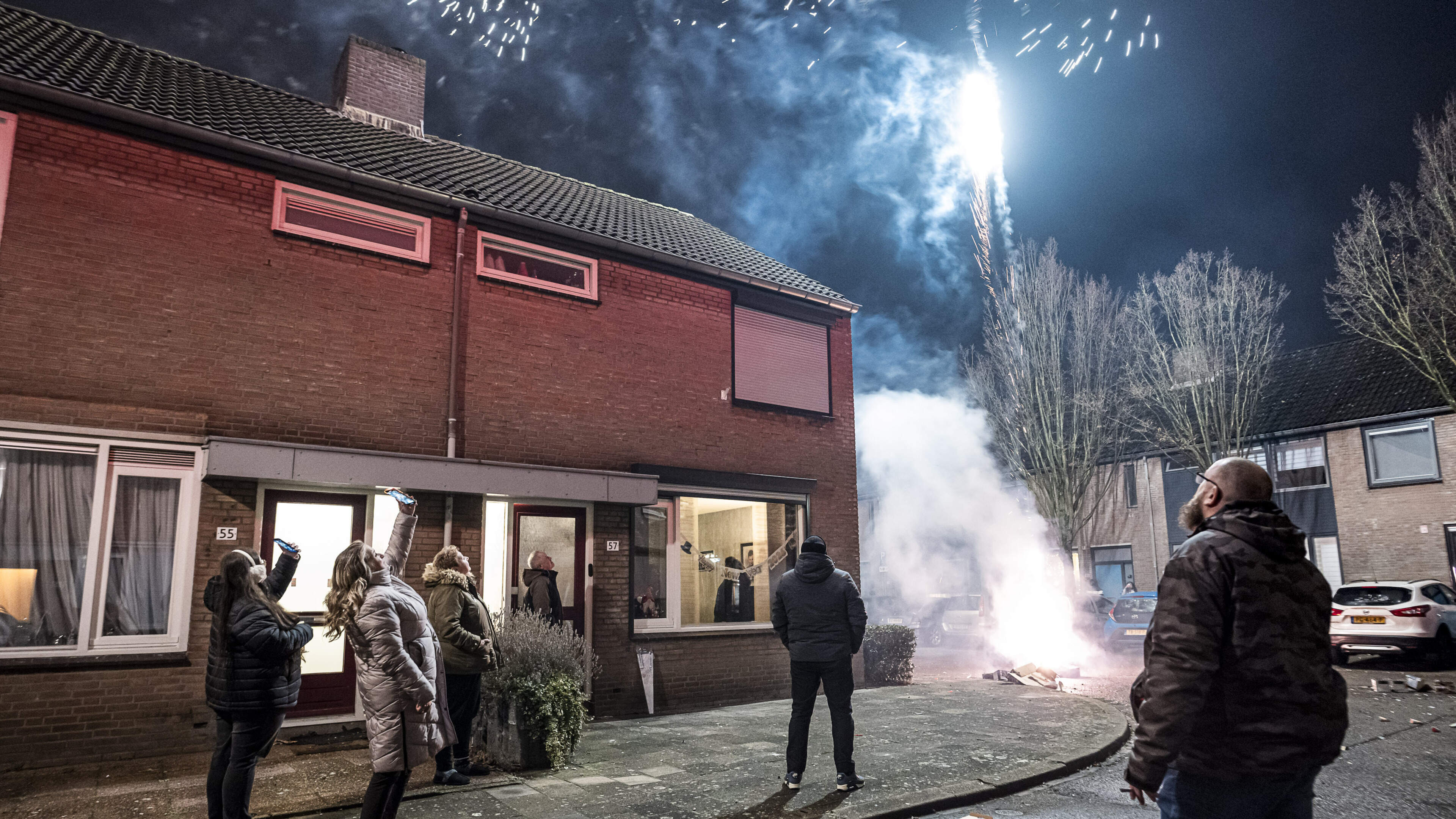 Vier Limburgse gemeenten houden deur voor vuurwerkontheffingen nog open: ‘In plaats van direct te ve
