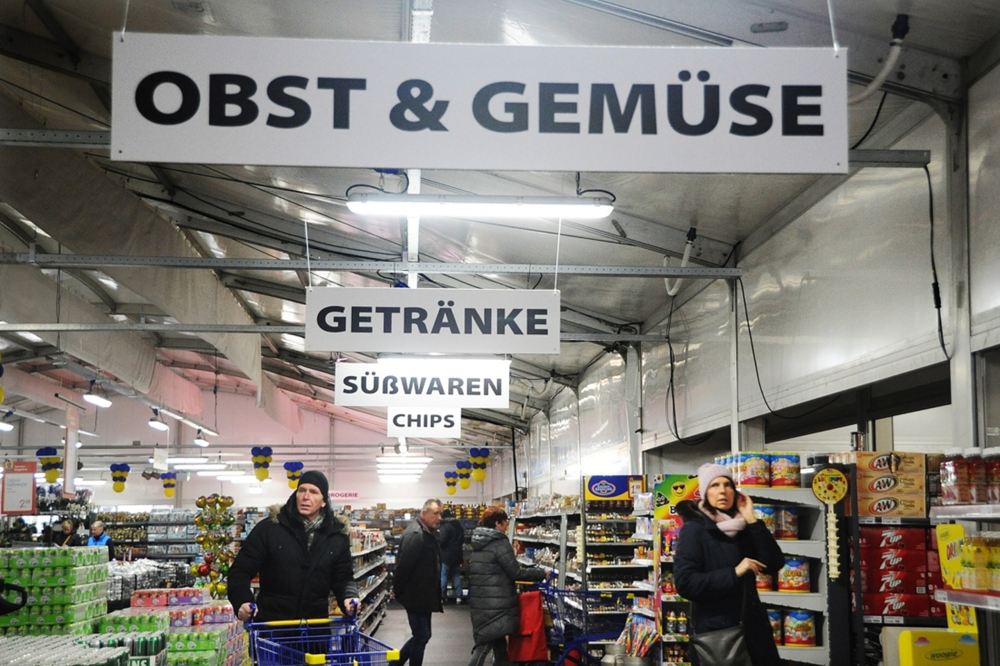 Megasupermarkt 2 Brüder in Venlo maakt doorstart in afgeslankte vorm: ‘We gaan nog zestig jaar door’