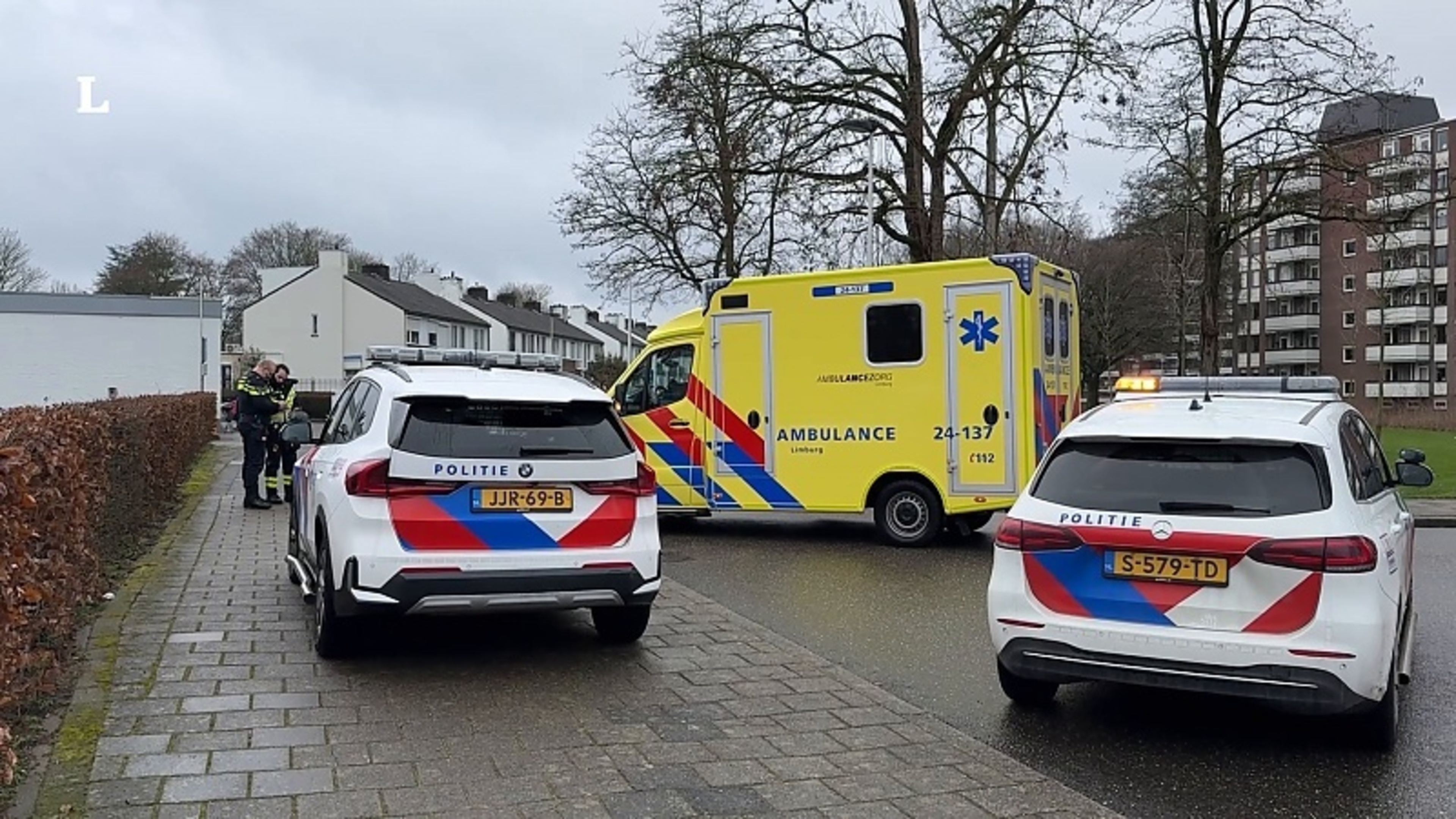 Scooterrijder gewond bij ongeval in Maastricht. Scooterrijder gewond bij ongeval in Maastricht.