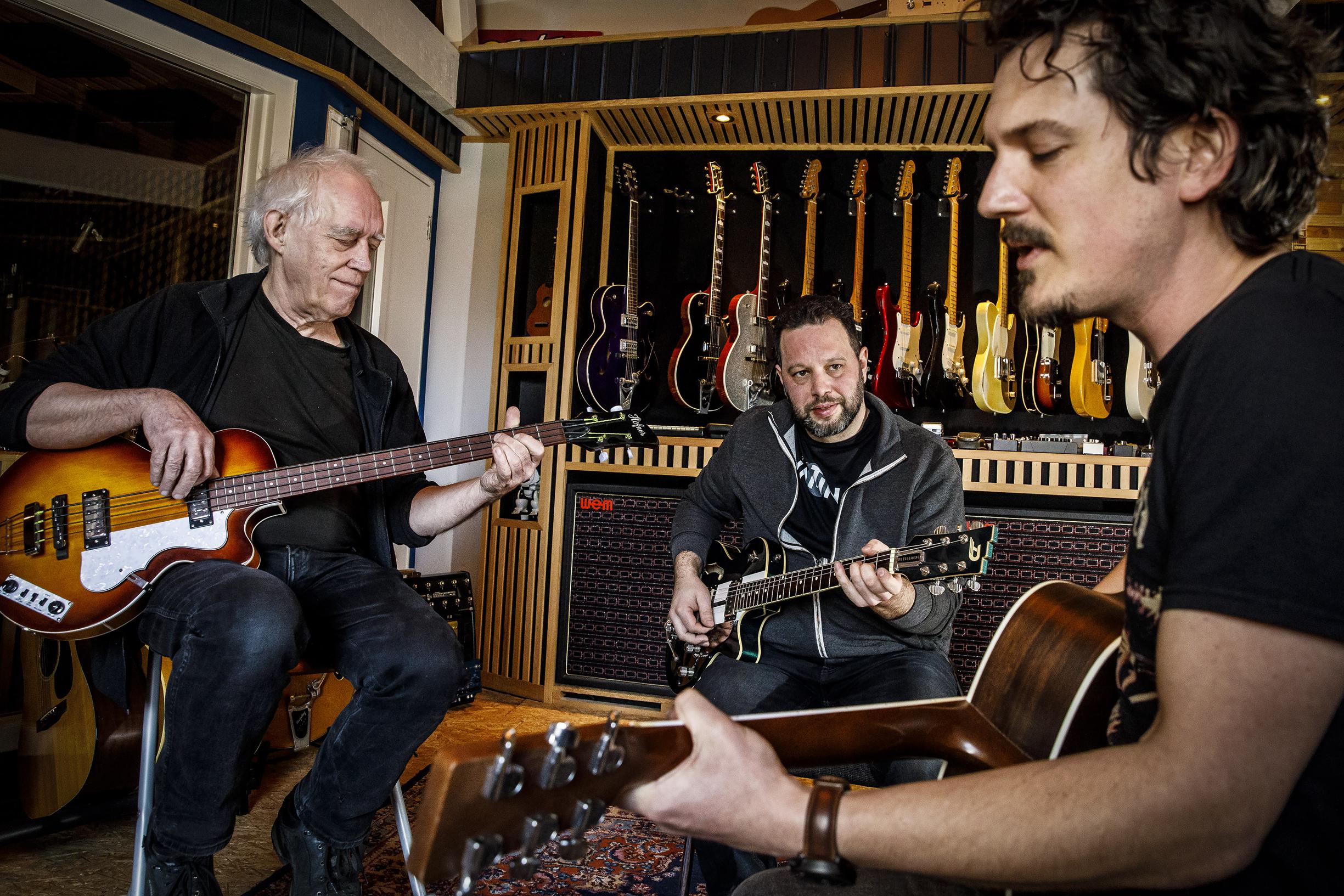 The Waiting uit Roggel lanceert een album en dat was eigenlijk niet de bedoeling: ‘Nu willen we ook 
