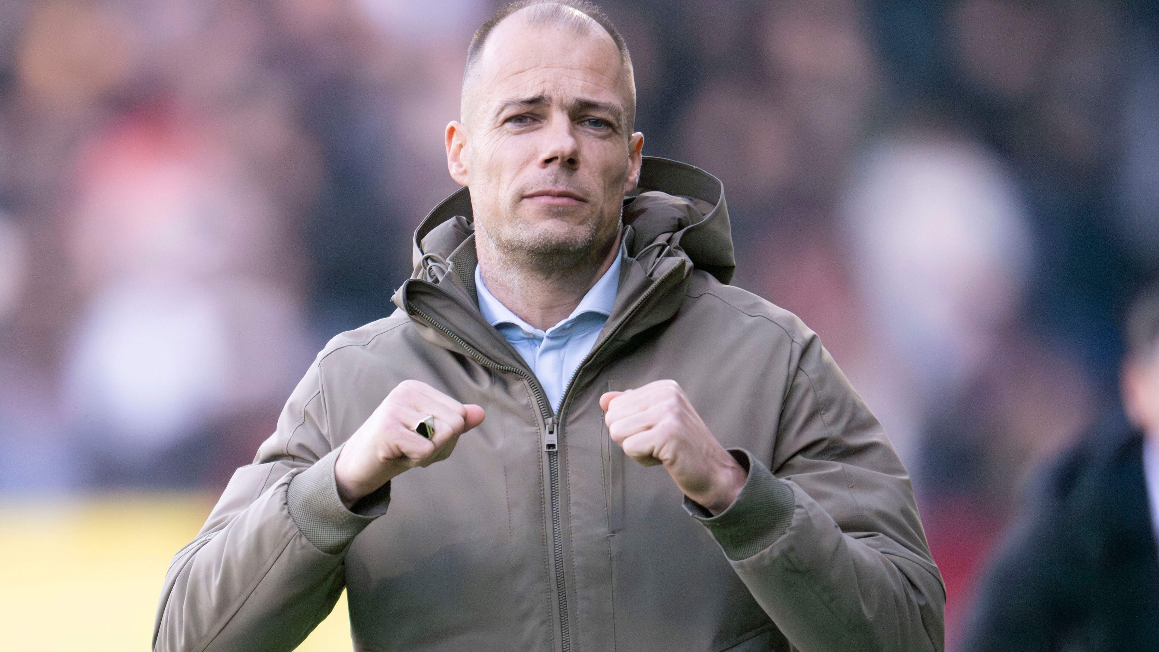 ‘Dubbelfunctie Danny Buijs momenteel geen optie’: directeur en trainer Fortuna over vertrek en opvol