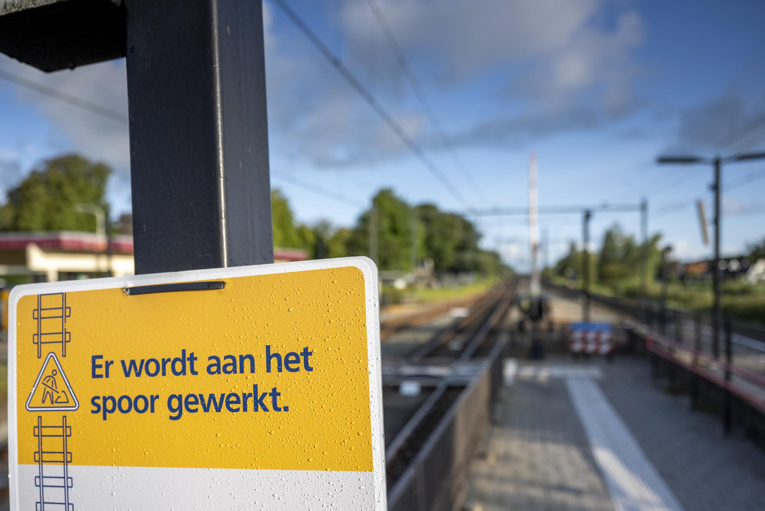 Diverse werkzaamheden aan spoor van en naar Venlo: diverse treinen