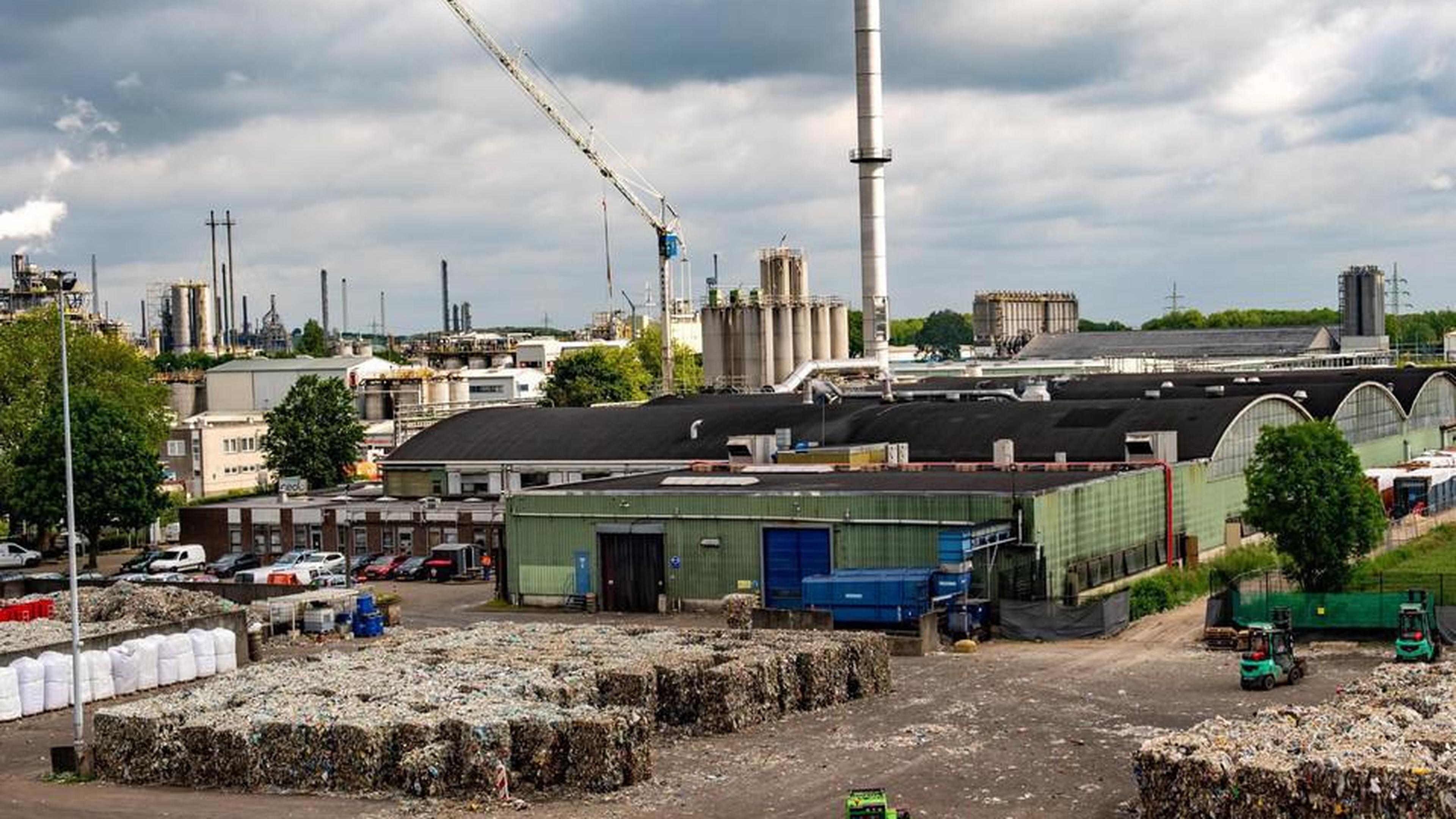 Cedo Recycling kondigt geleidelijk einde van fabriek in Geleen aan; werknemers en vakbonden ingelich