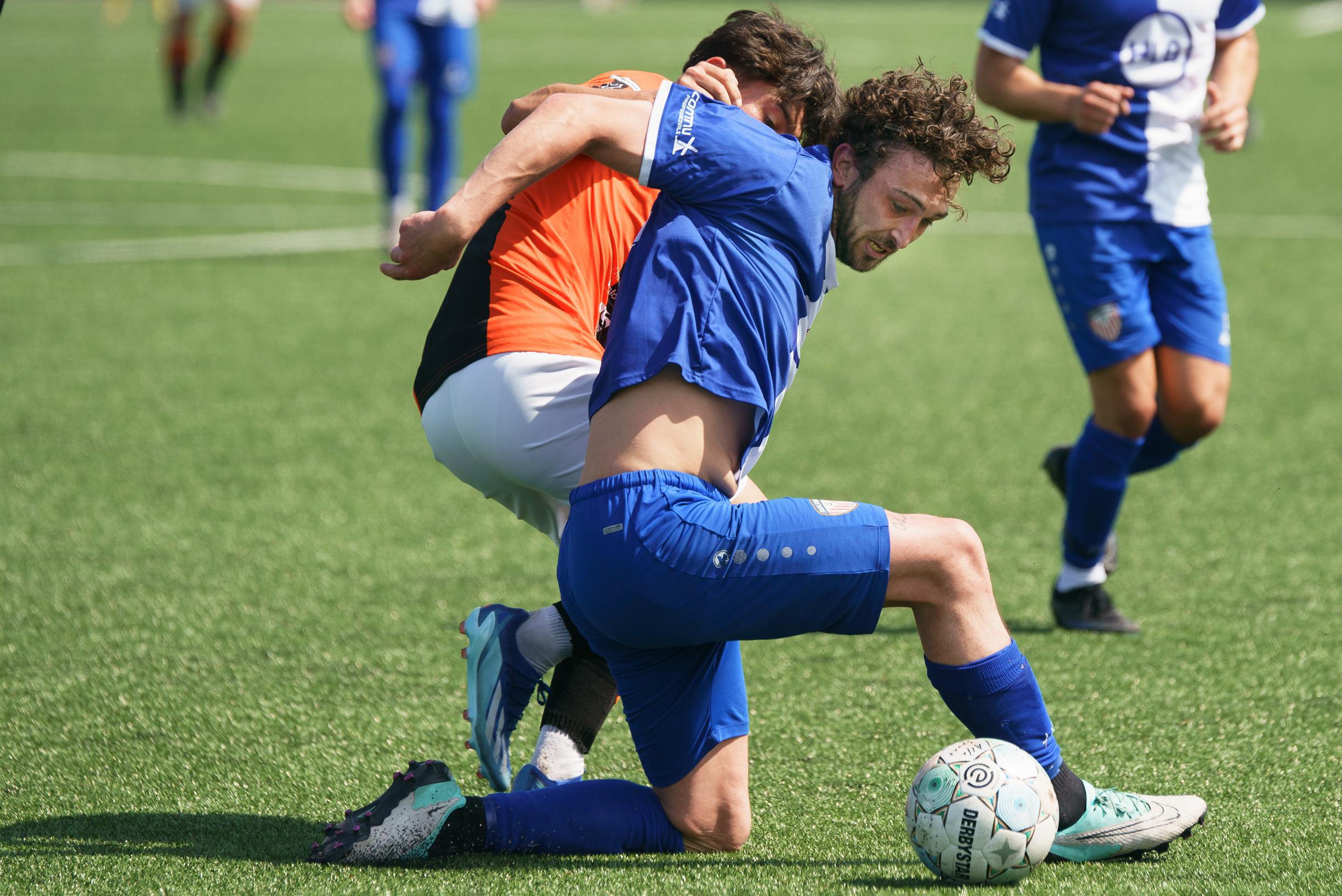 Alfa Sport - Venlosche Boys gestaakt, politie verhoort man die klap uitdeelt