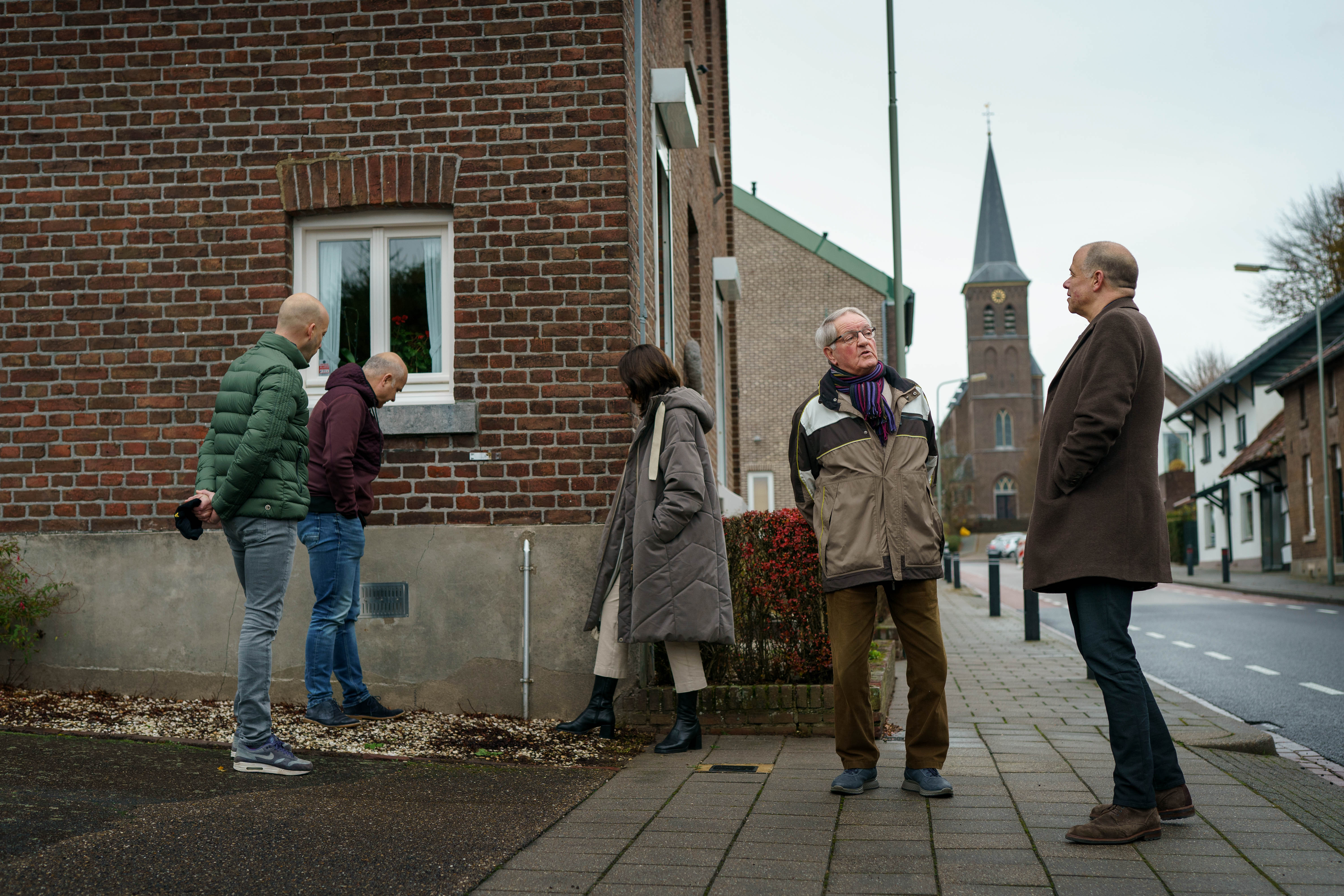 Bewoners van door trillingen geteisterde straat in Ulestraten vol strijdlust: ‘De gemeente voert een
