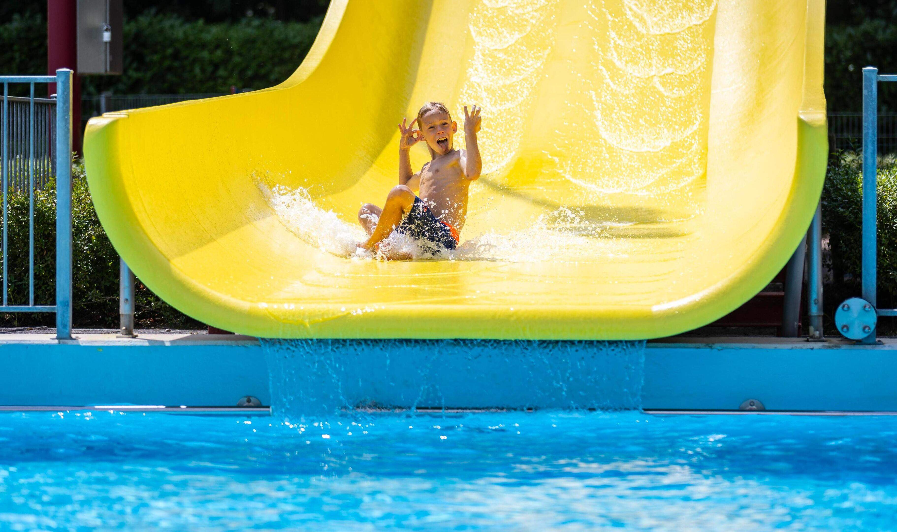 Zestigjarig buitenbad De Bercken in Reuver na make-over klaar voor start jubileumseizoen