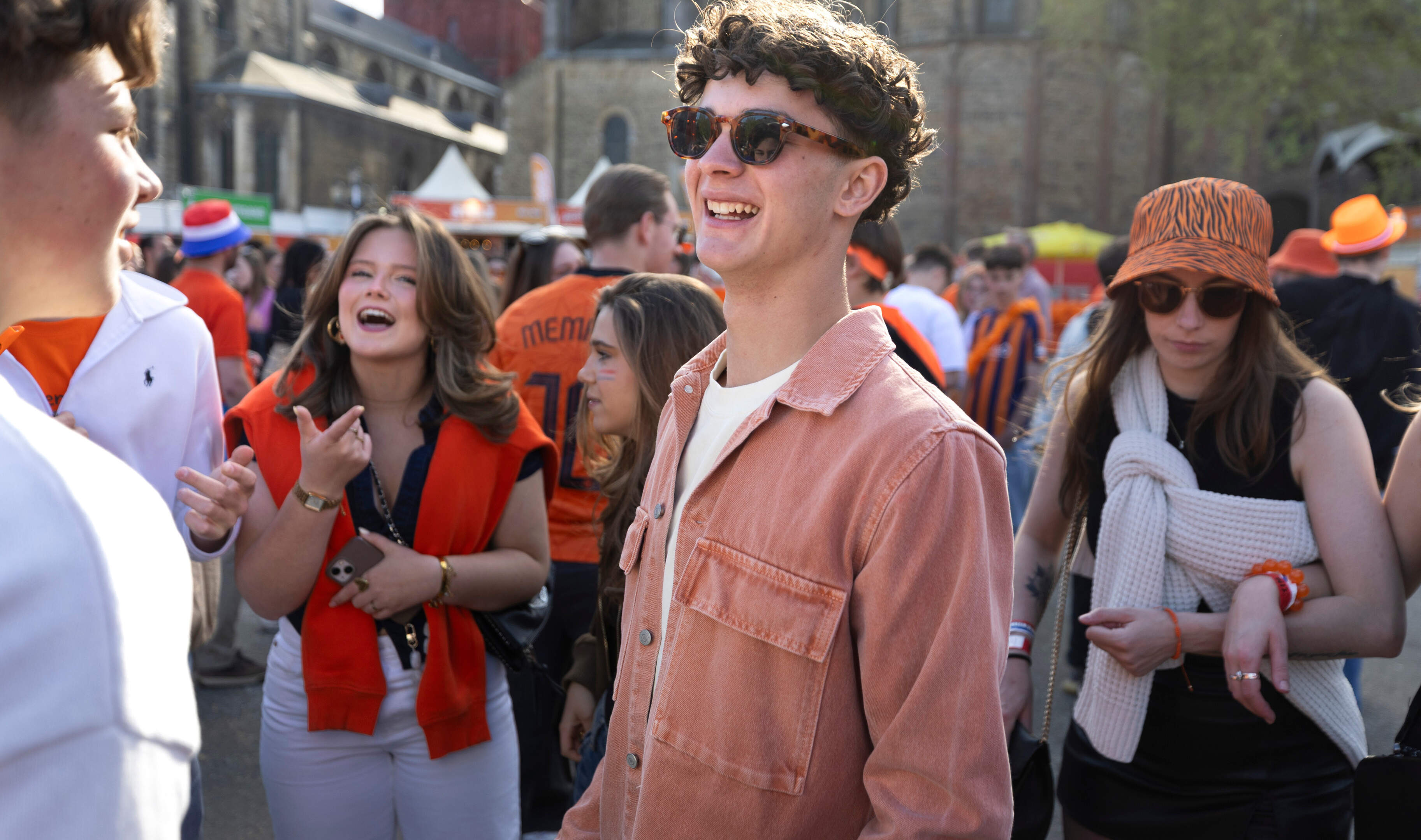 Dj Tuur (16) riskeert bekeuring met filmpje, maar scoort wél gouden ticket voor Vrijthof-festival Lu