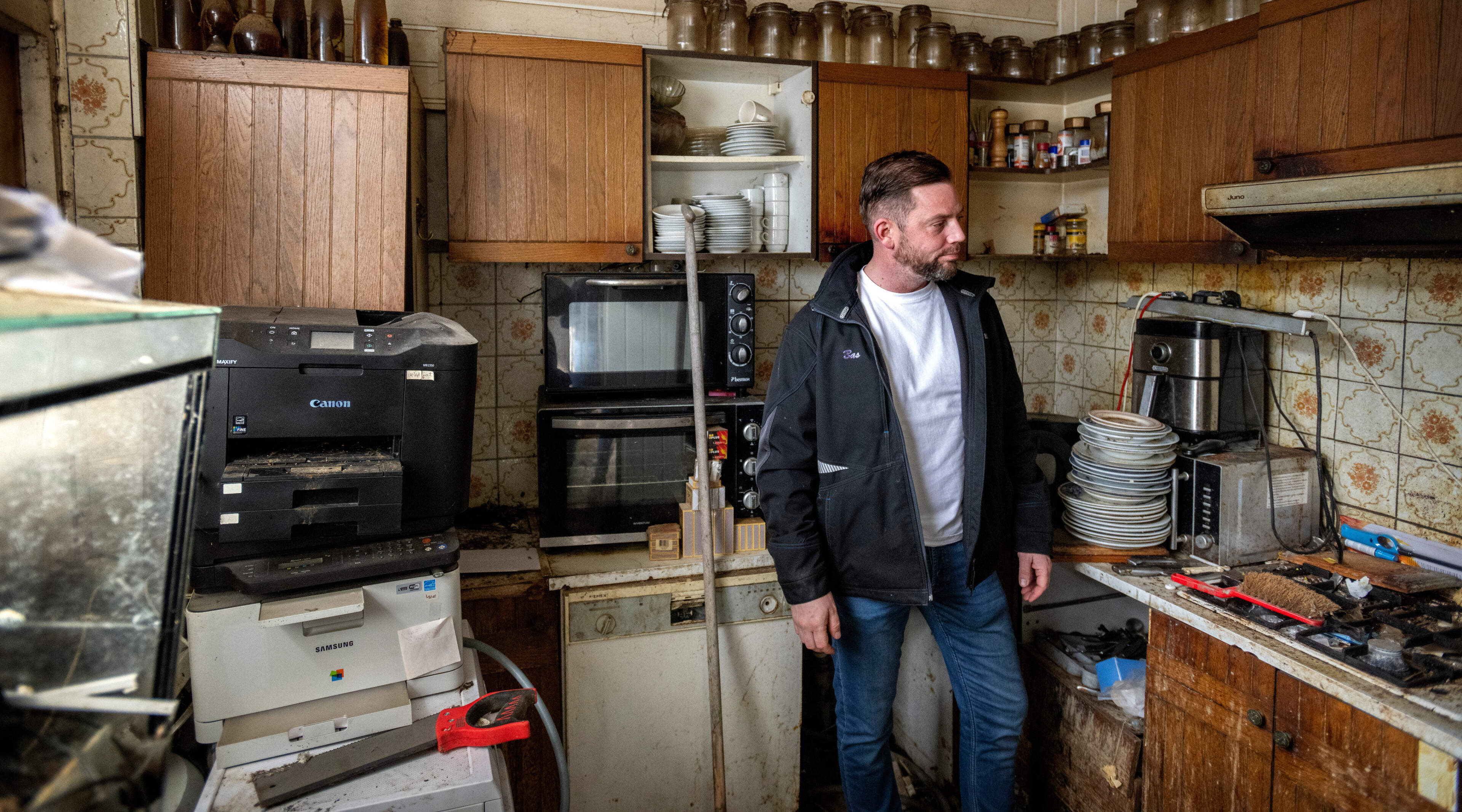 Bas (37) koopt woning in Landgraaf waar man lijk van vader in vriezer bewaarde: ‘Ik vond het wel spa