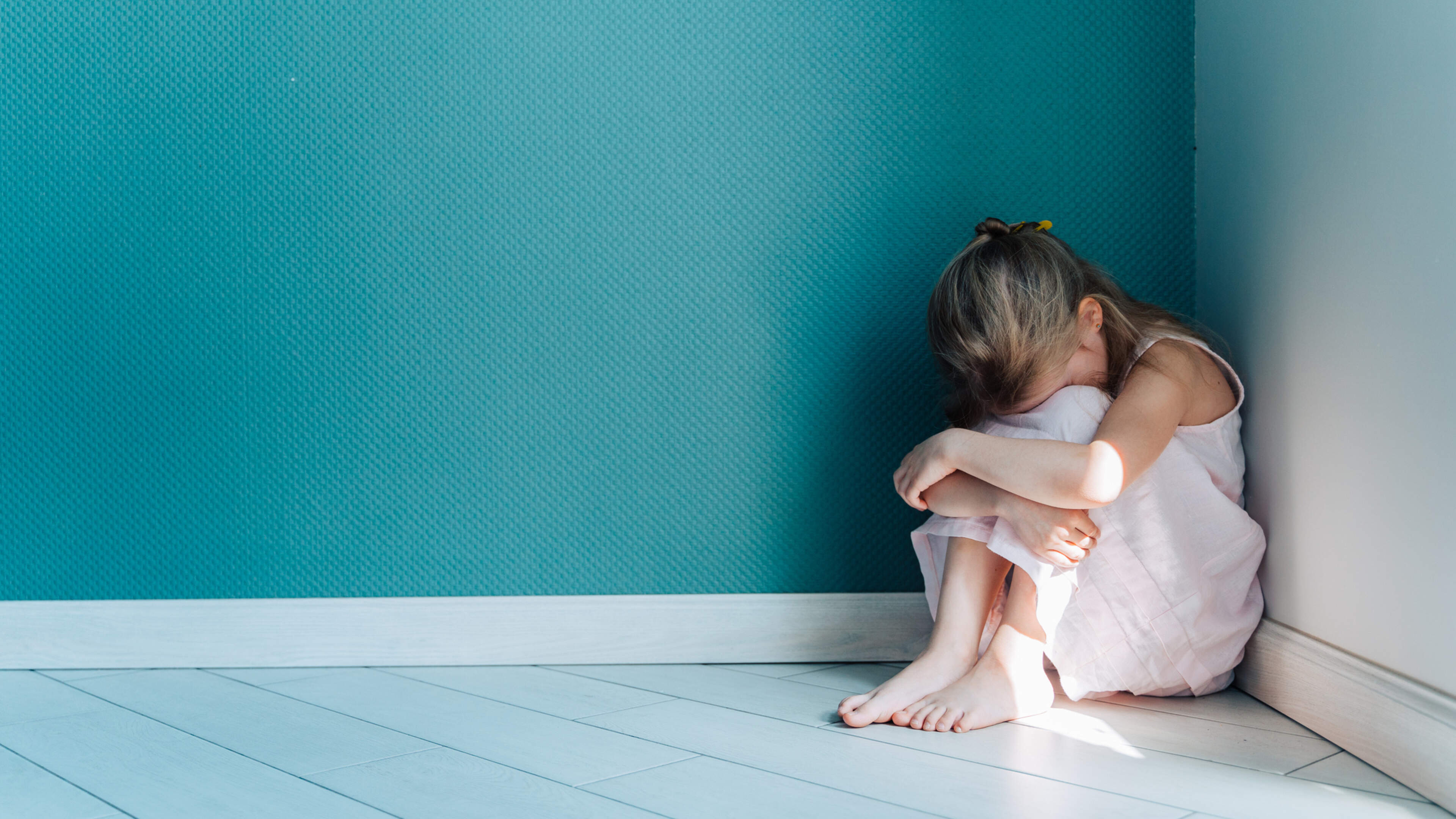 Voldoende bewijs, toch vrijspraak voor opa die aan kleindochter (5) zat: ‘Ik weet niet wat mij bezie