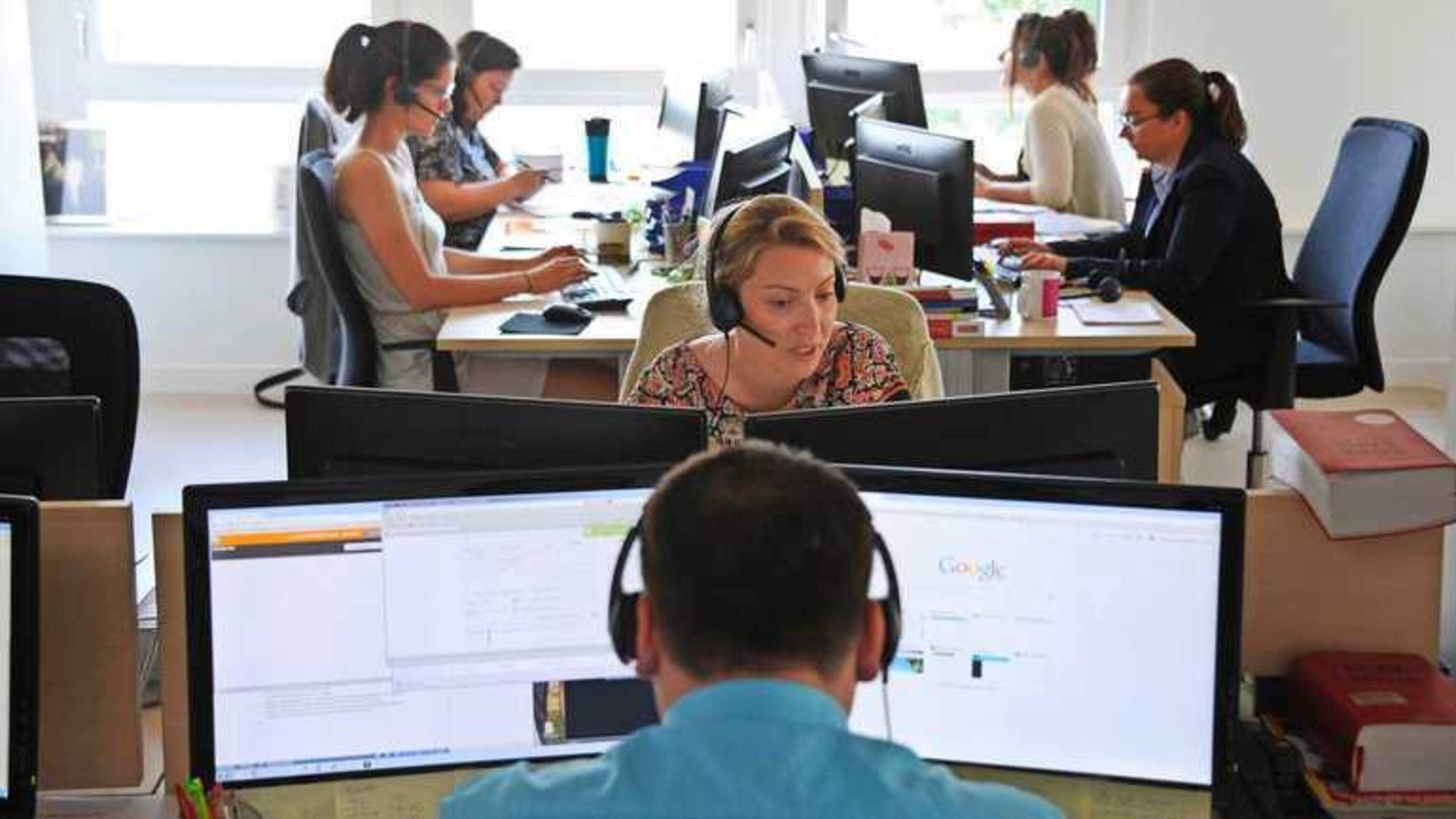 Werkloosheid onder callcenterpersoneel in Limburg stijgt scherp, aantal vacatures gehalveerd