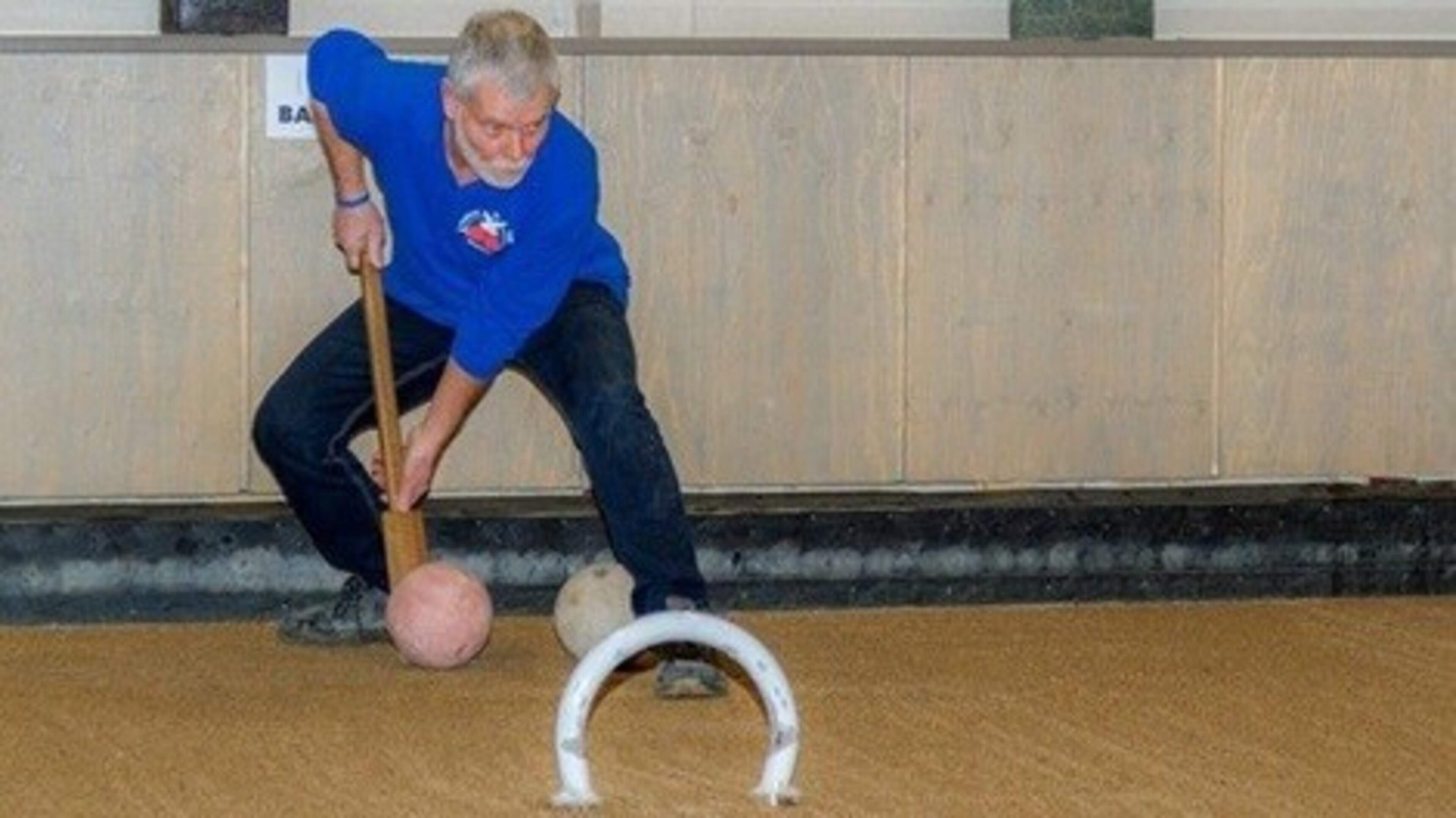 Mart Duijf (74) is een ideale ambassadeur van de beugelsport: ‘Het is schaken op een lemen baan’