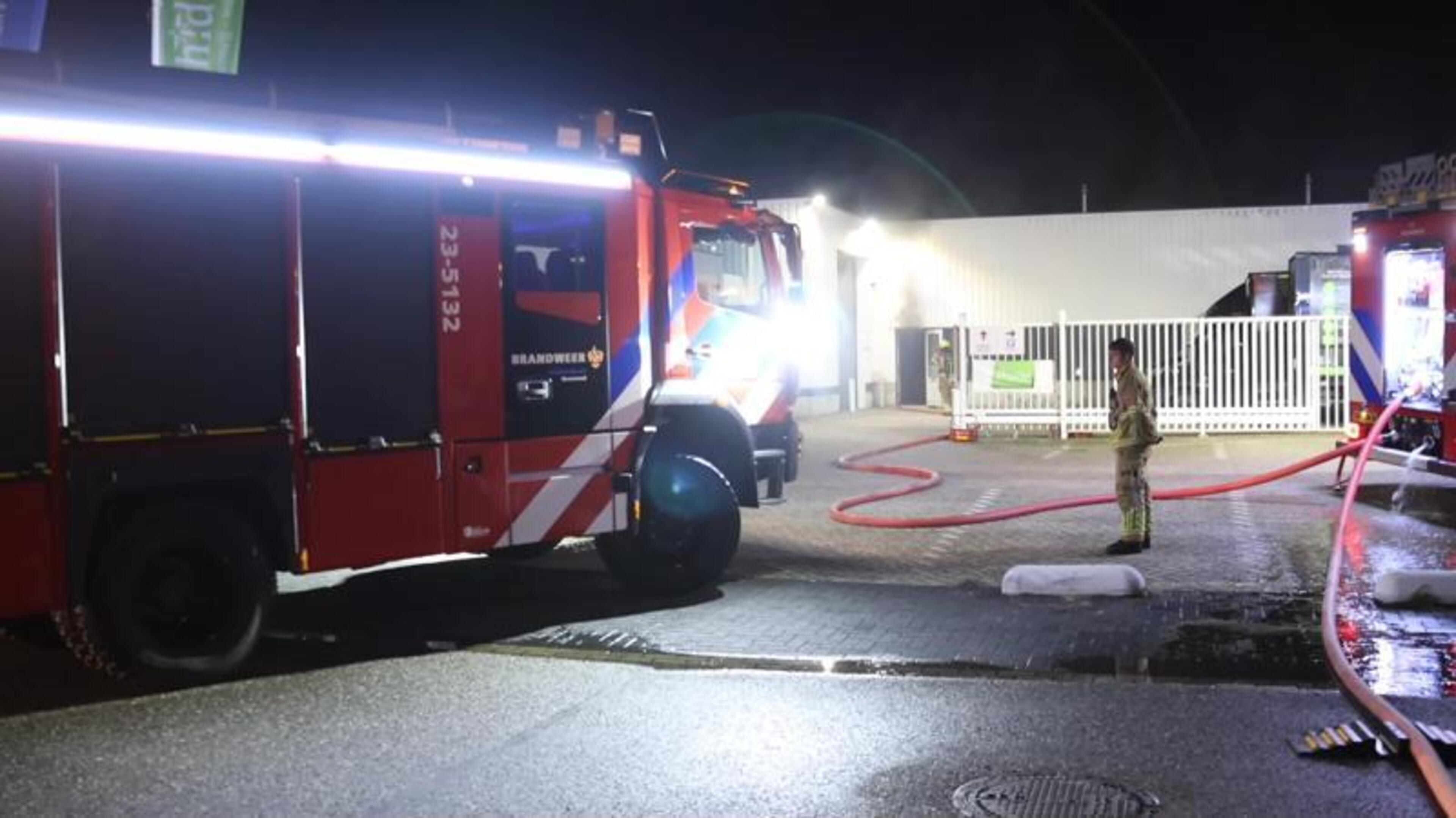 Brand in loods wasserijbedrijf op industrieterrein Herkenbosch