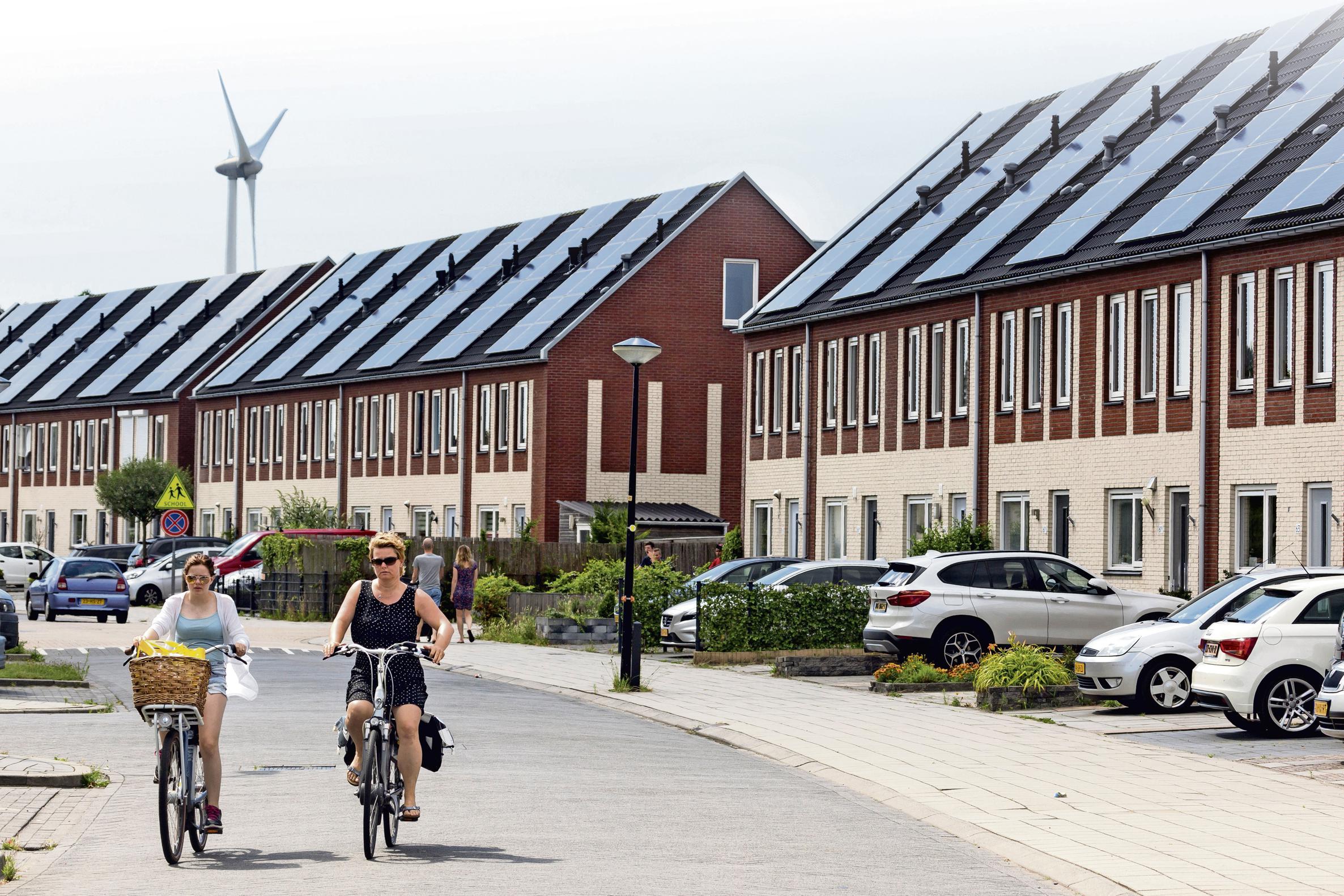 Essent overweegt ‘terugleverboete’: tijdelijk geen driejarig contract voor zonnepanelenbezitters