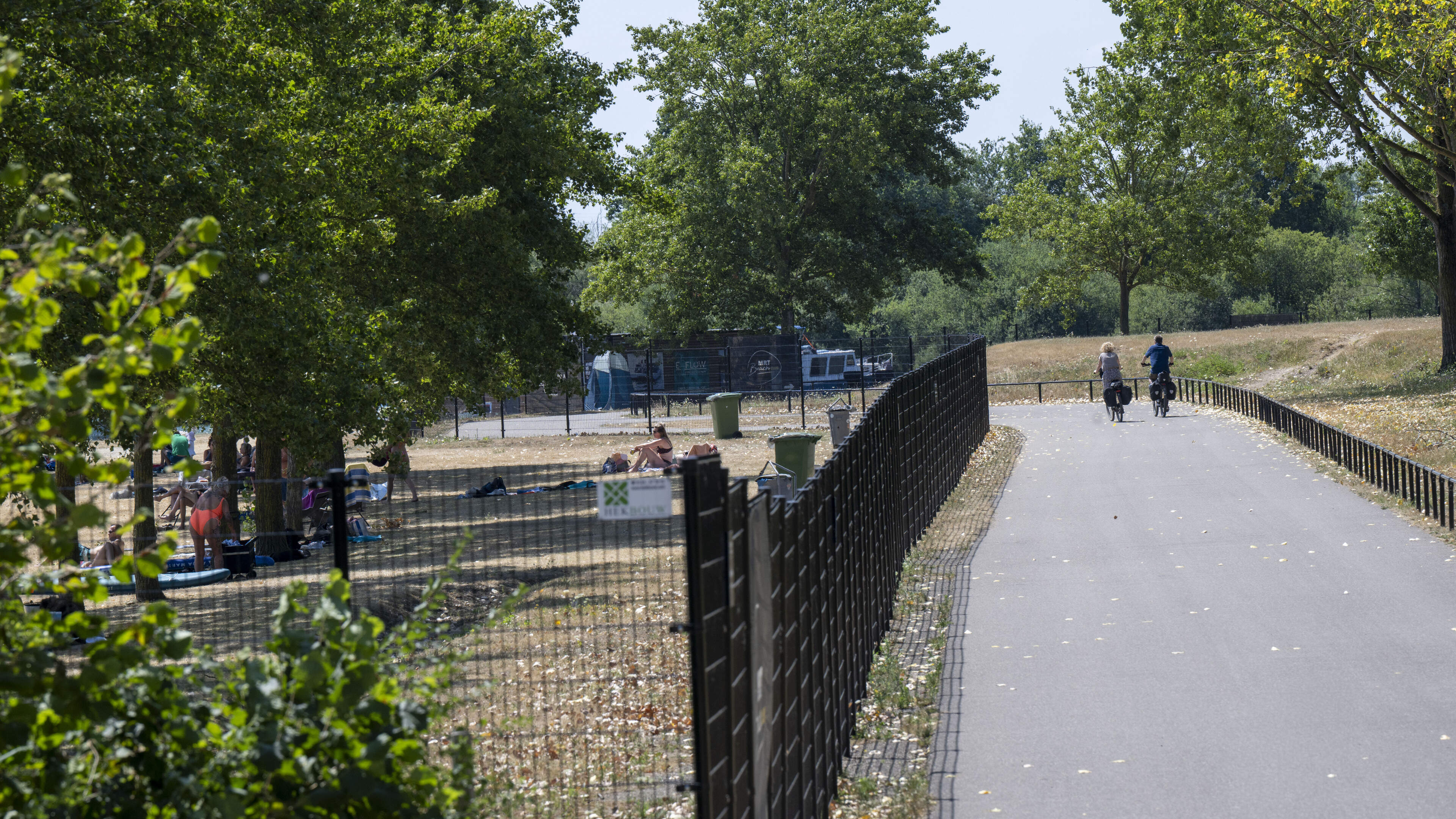 Strand achter hekwerk zorgt nog steeds voor frustratie in Thorn: ‘Door de hitte is urgentie nog duid