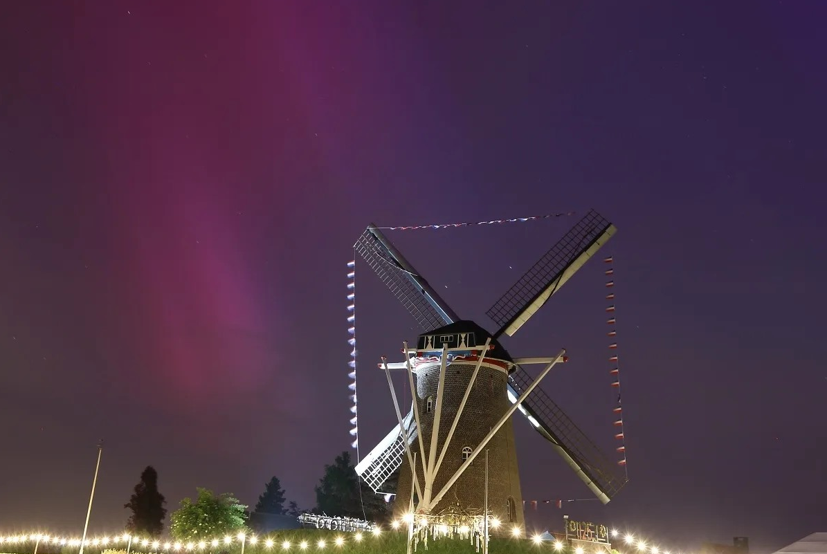 Limburg kleurt paars: prachtige foto’s van het noorderlicht uit de hele provincie