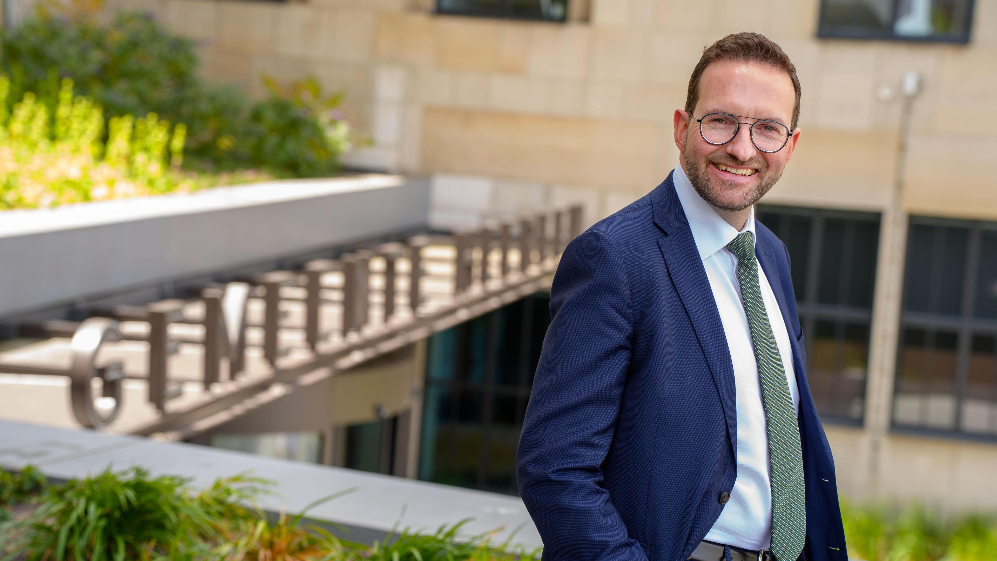 Loyale wethouder Martin de Beer uit Heerlen per direct naar de Tweede Kamer: ‘Mijn vader zei dat ik
