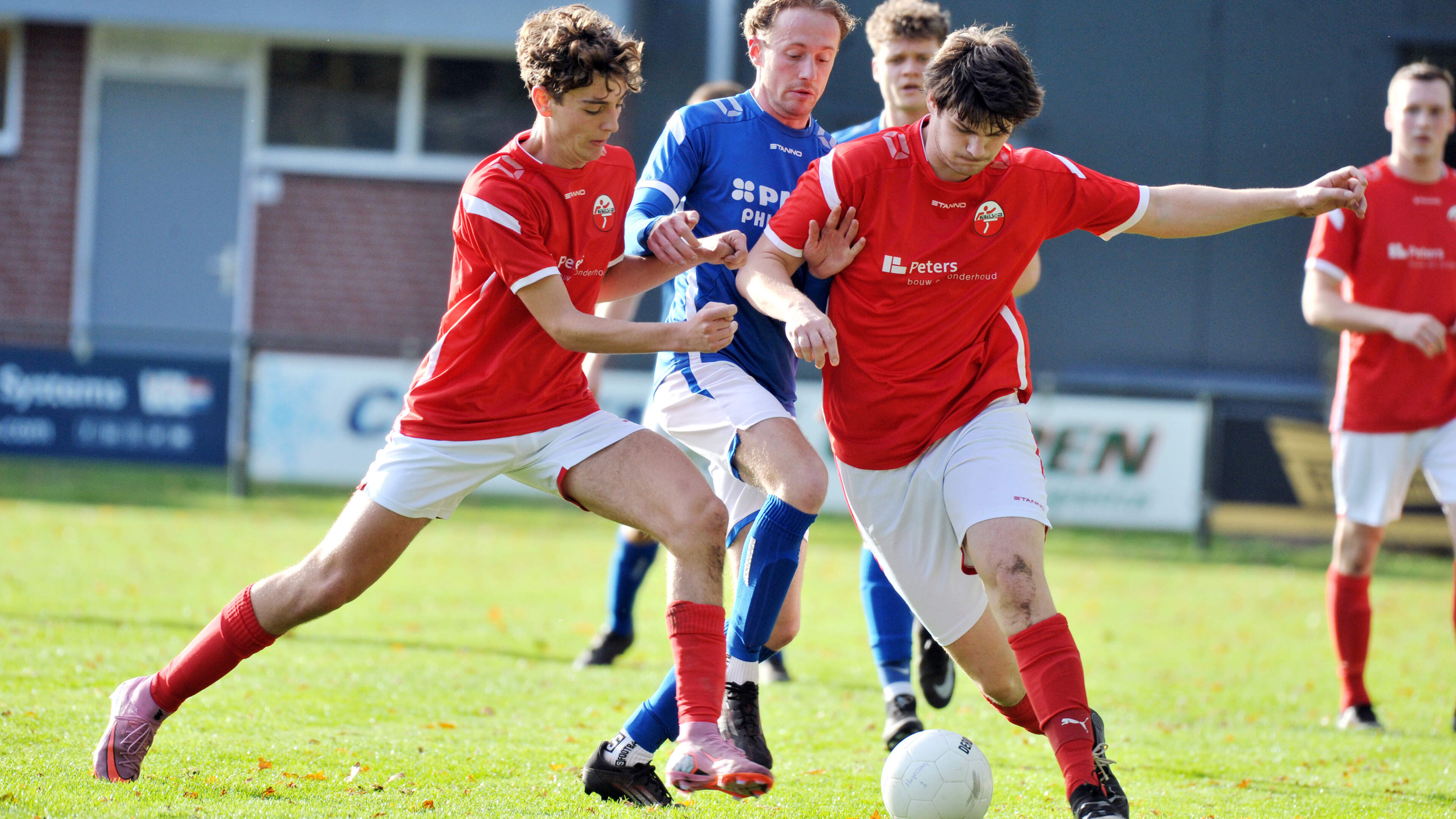 Degradatie vijf duels voor het einde al een feit, toch ziet VV Hegelsom-coach Sander Rambags kansen 