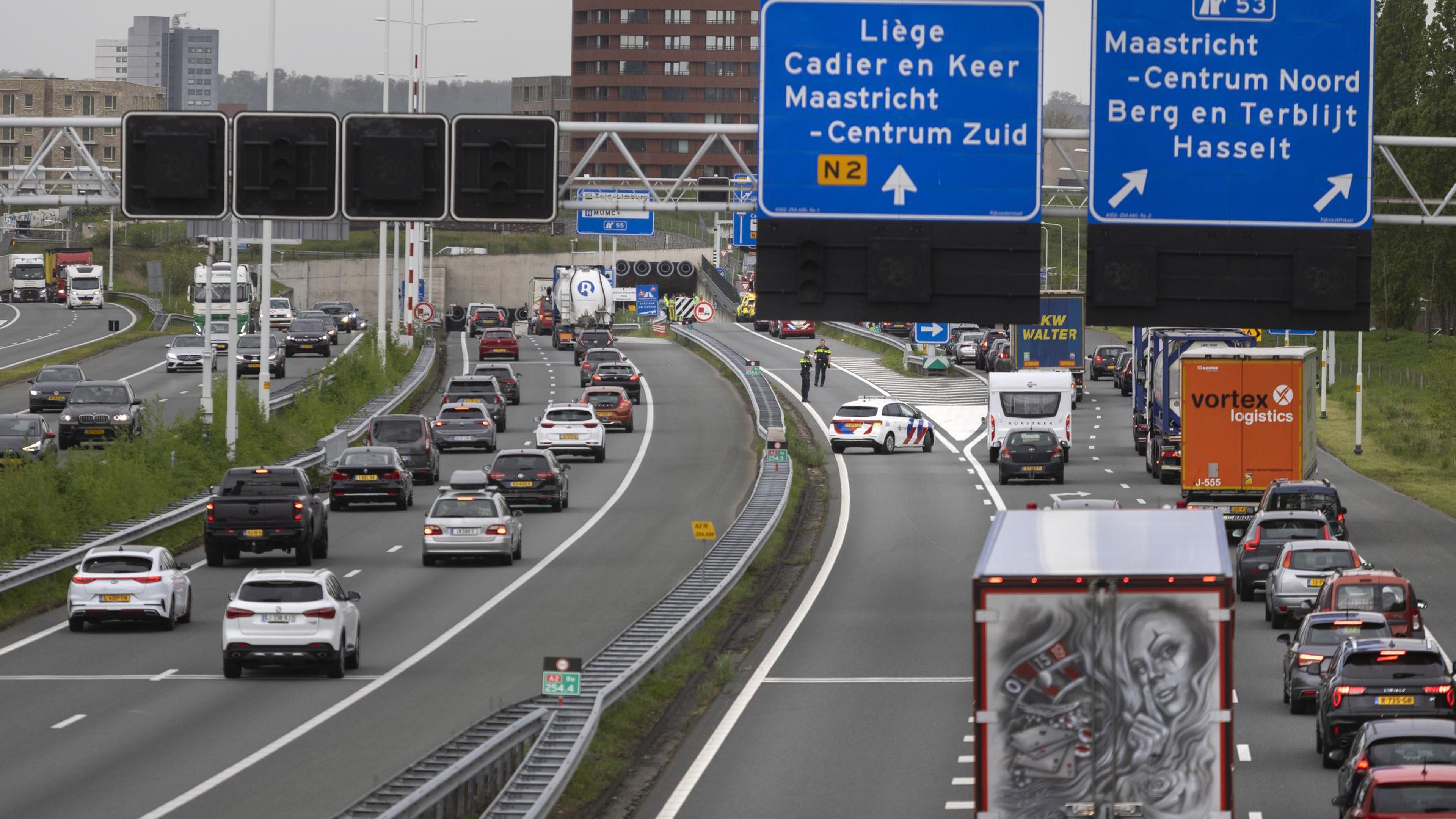 Koning Willem-Alexandertunnel dicht vanwege ongeval