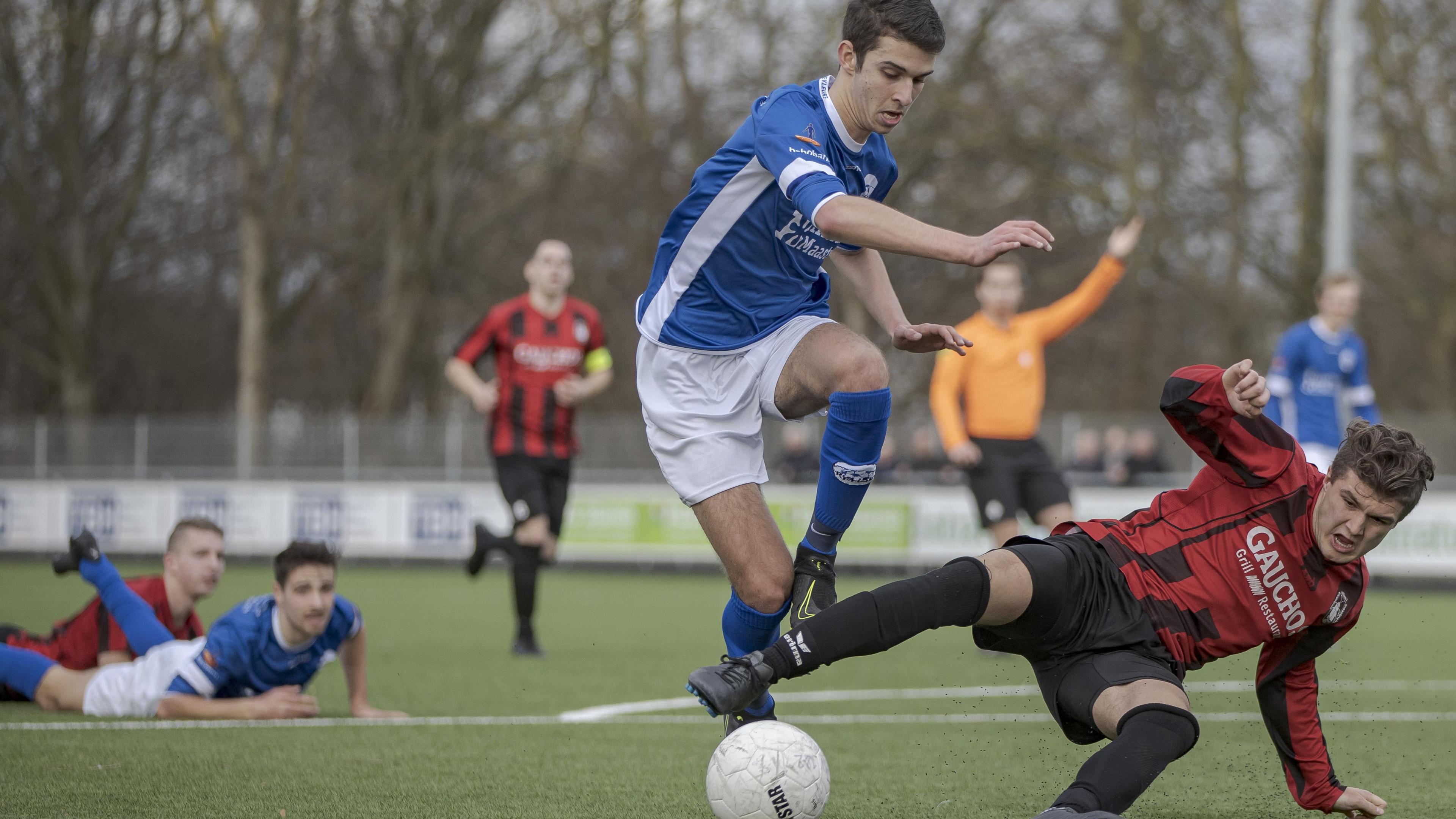 RKHSV moet er tegen Heeswijk voor zorgen dat Maastricht weer een tweedeklasser krijgt; Bemelen en Vi