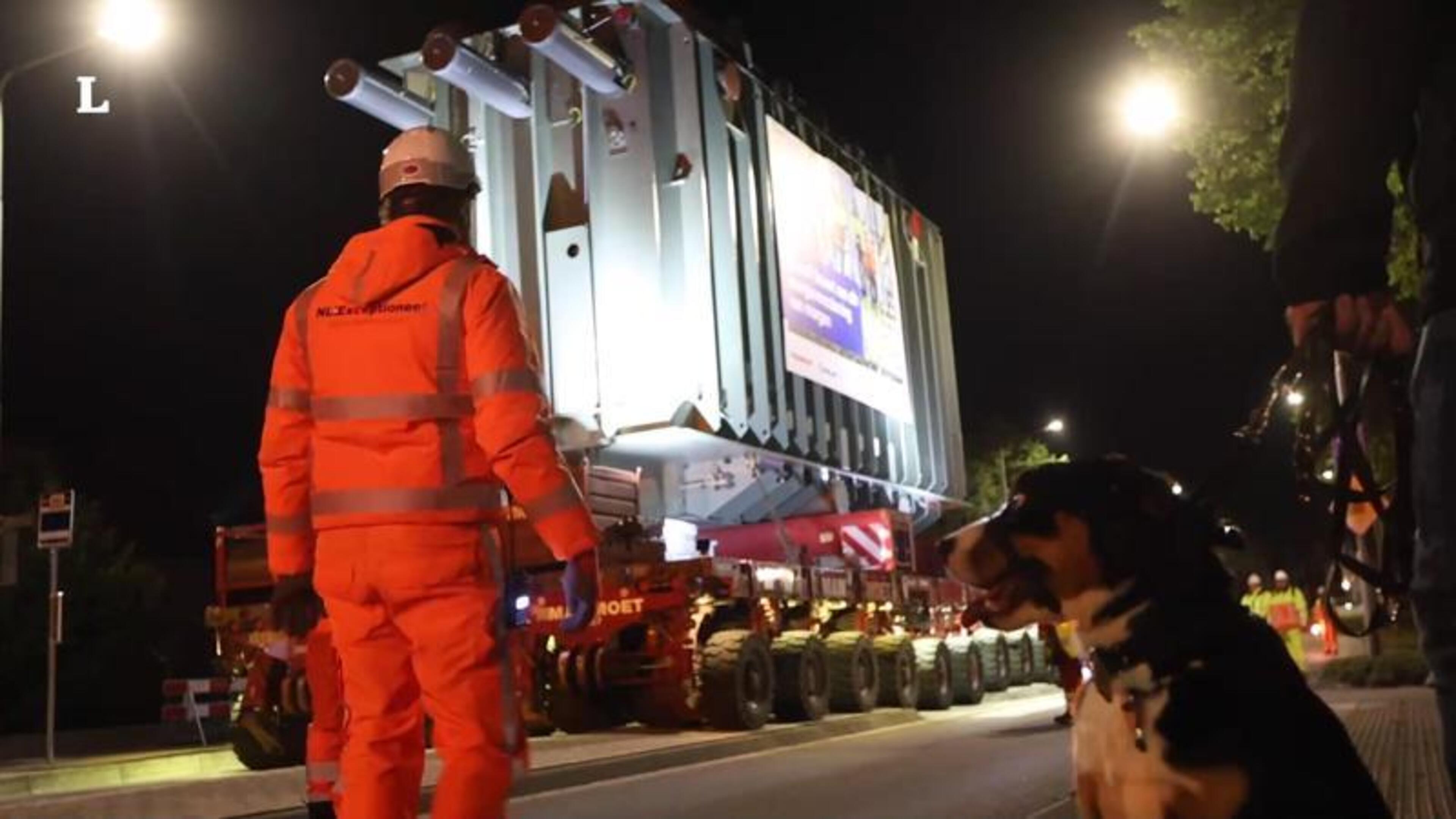 Megatransformator zo zwaar als een Boeing 747 wurmt zich door de straten van Brachterbeek