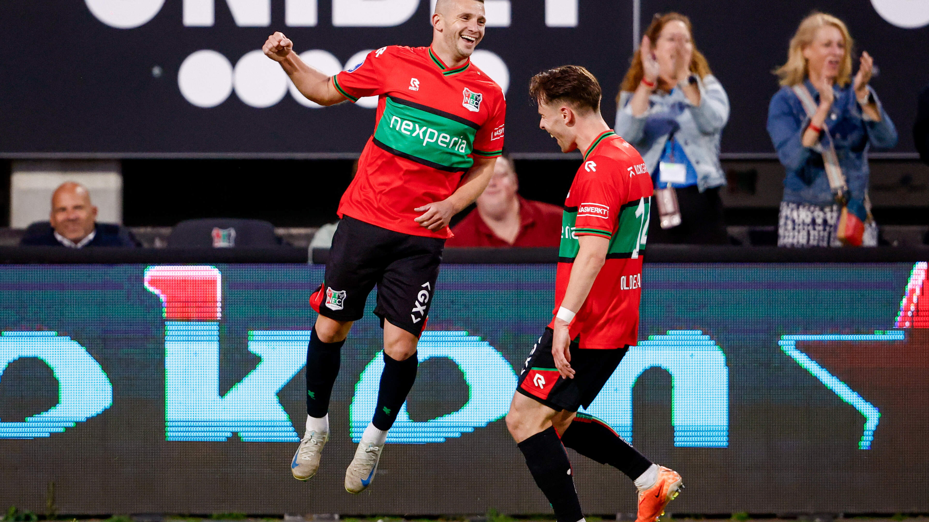 Bryan Linssen had wereldgoal liever niet tegen goede vriend gemaakt: ‘Superlieve jongen, hij was onl