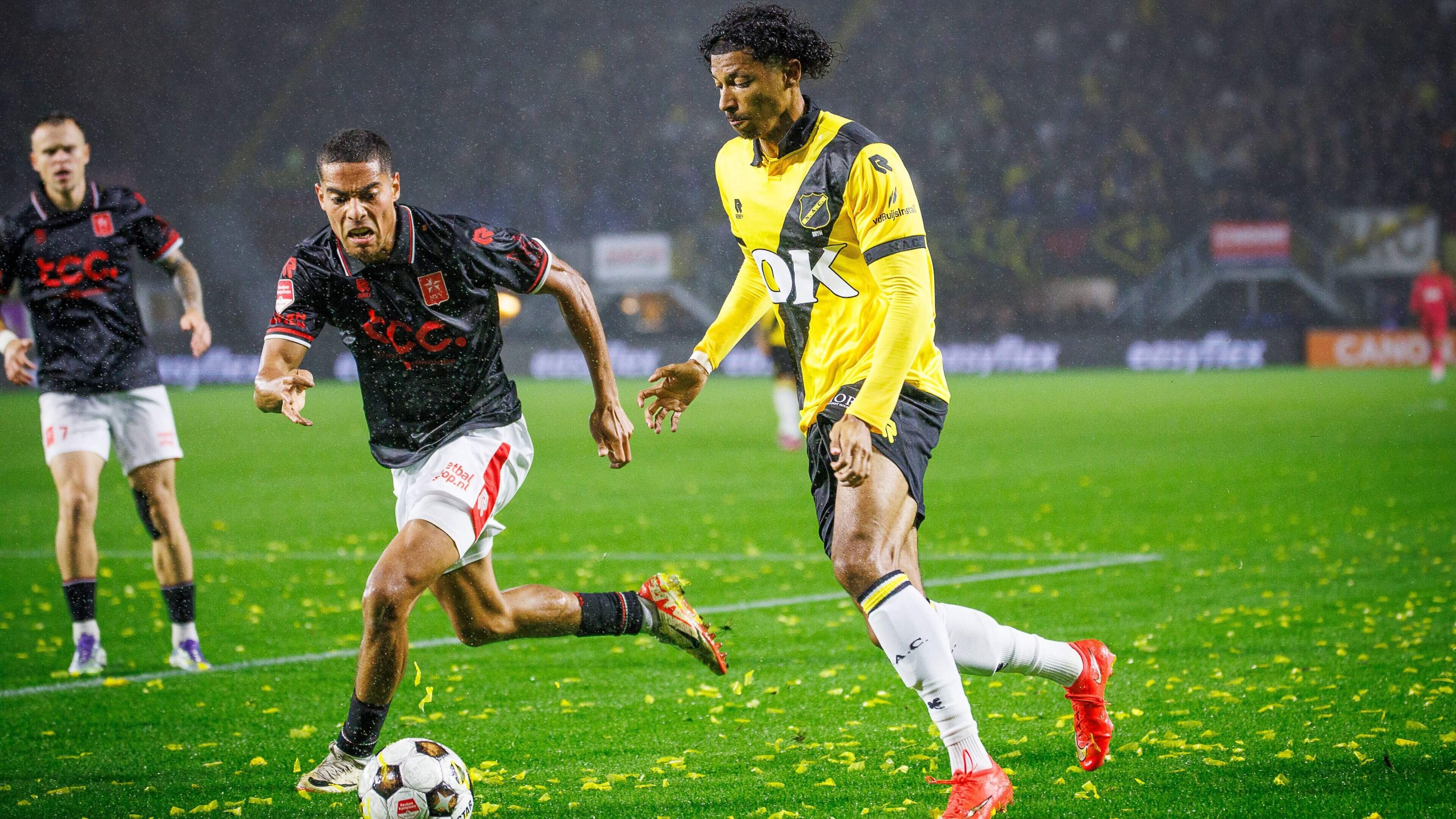 MVV-speler reed zonder contract bijna dagelijks naar Maastricht en betaalde zelfs zijn eigen hotelov