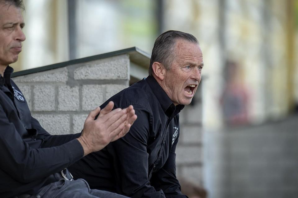 Bunde stuurt Ralph Nicolai de laan uit, Paul Meulenberg maakt seizoen af