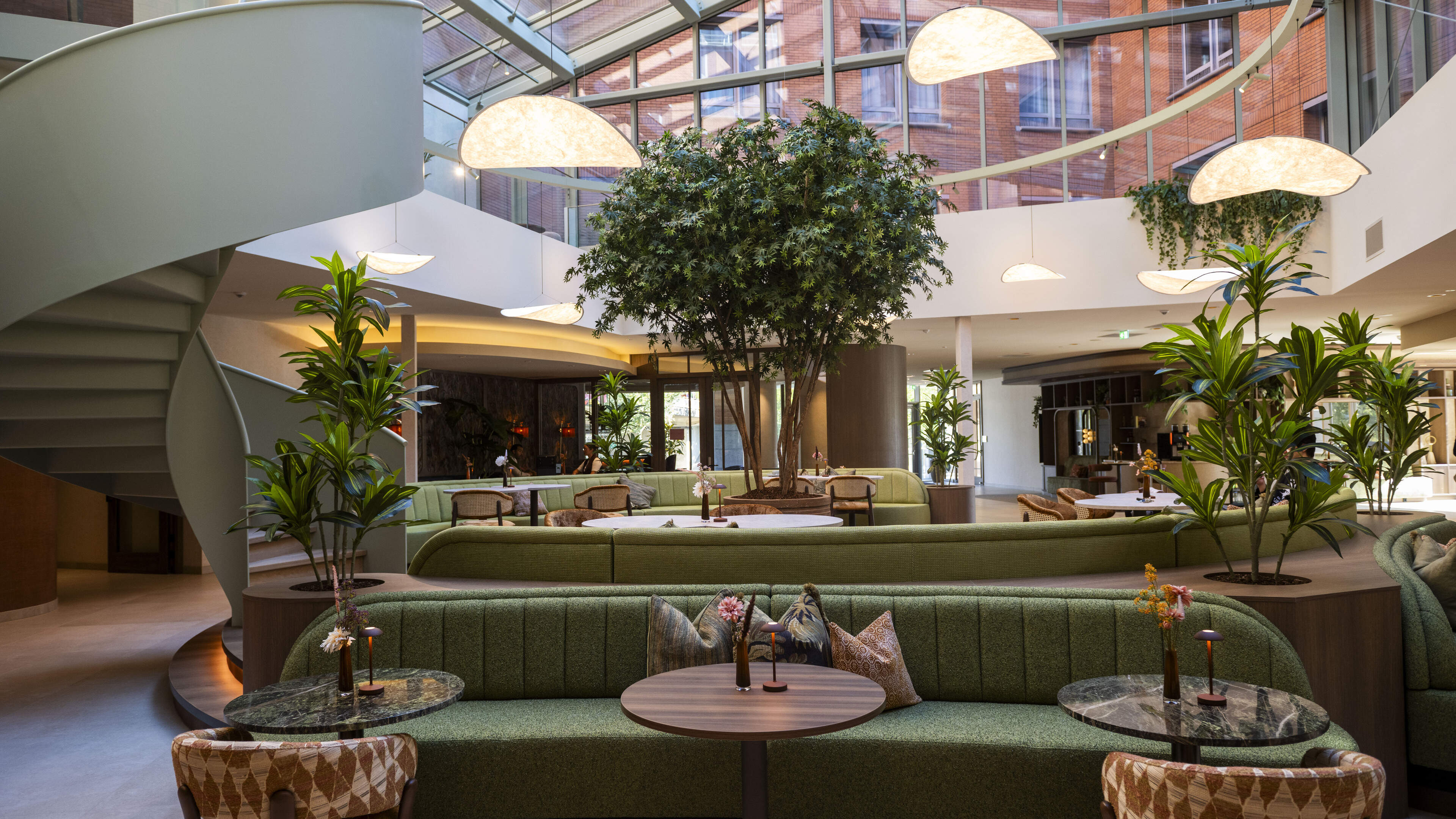 Twee Maastrichtse tophotels gaan open: het een met wat meer fanfare dan het ander