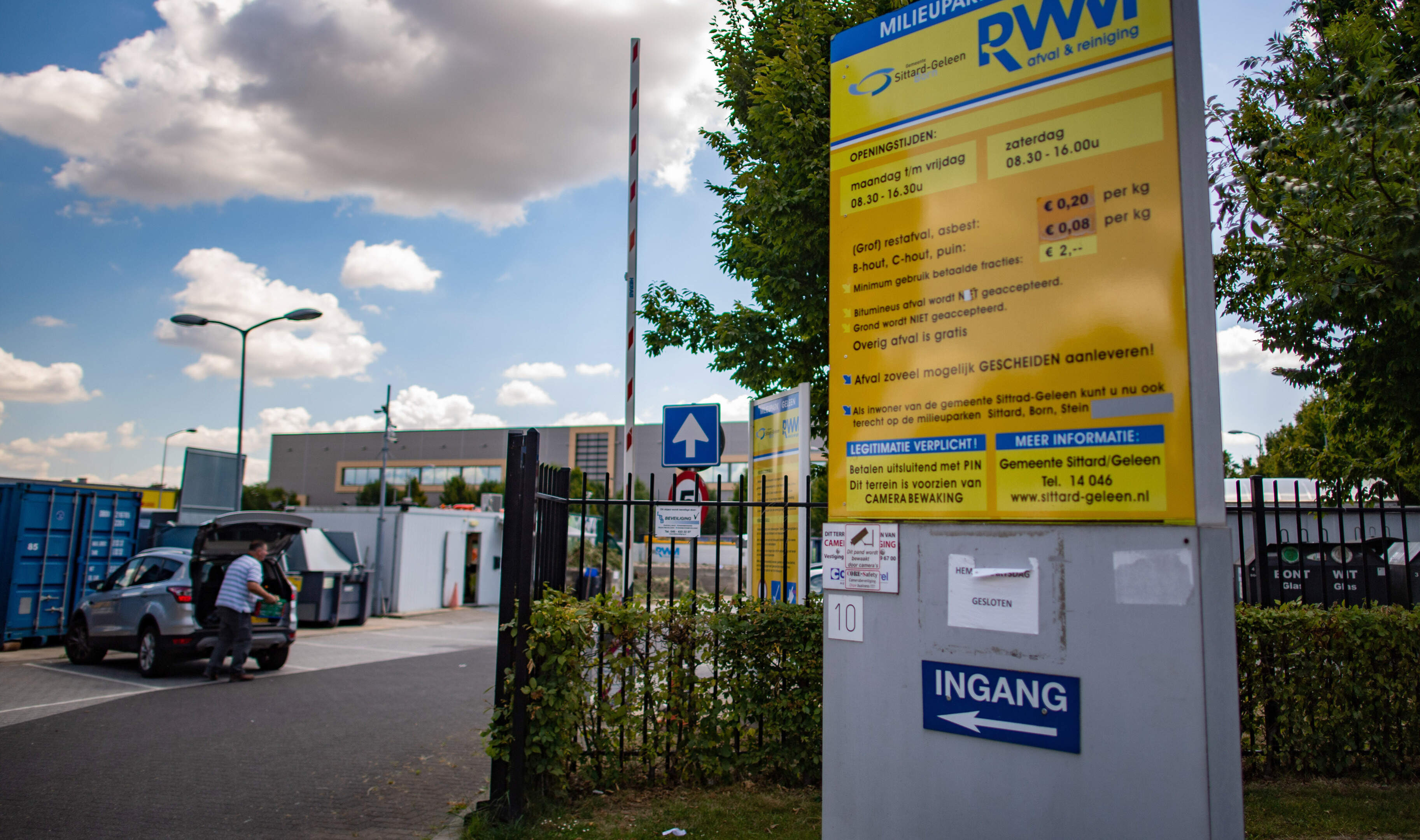 Milieupark in Geleen tijdelijk ontruimd na vondst explosief
