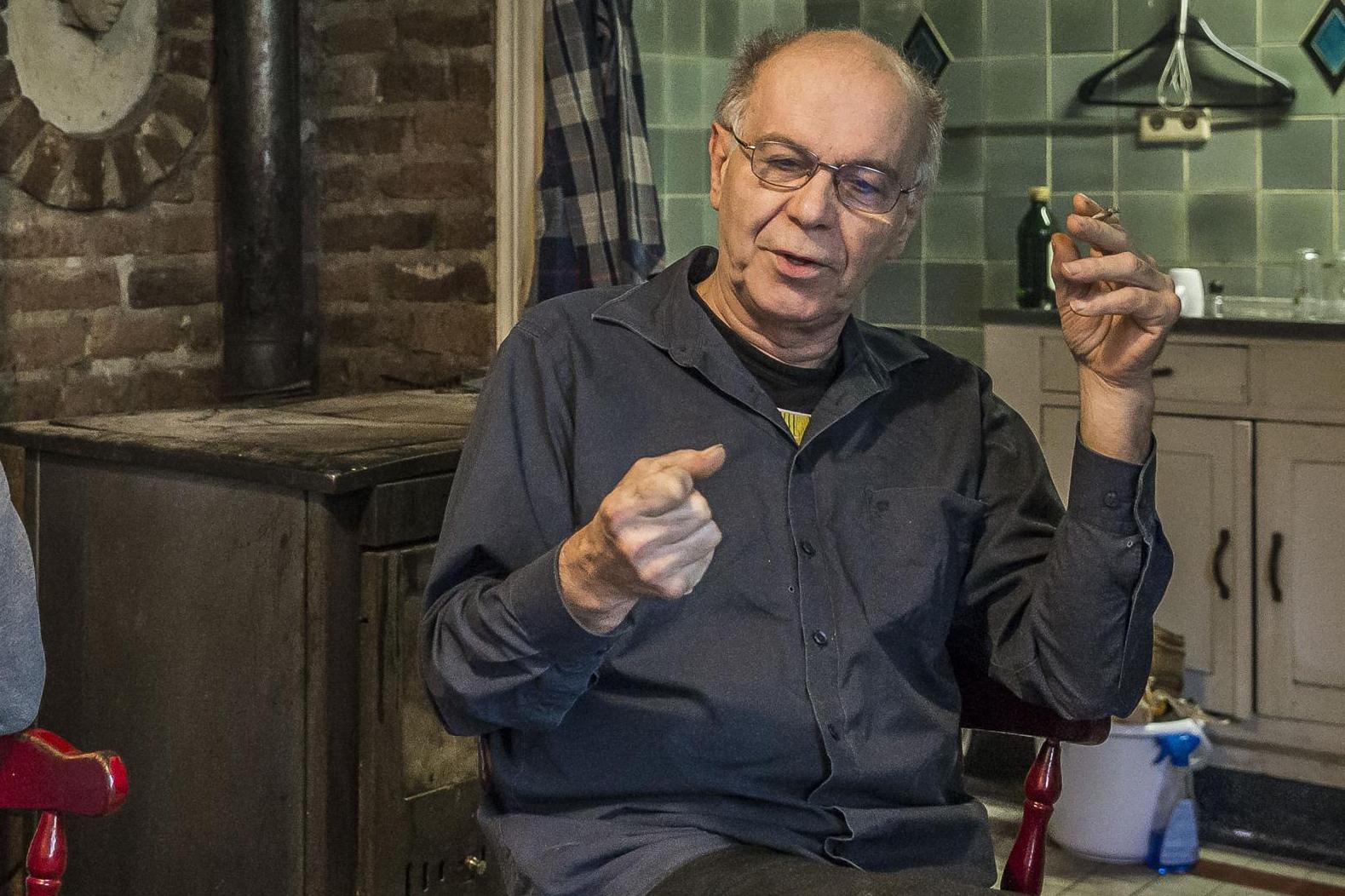 Kunstenaar Floor Hermans uit Meerlo neemt na dertig jaar noodgedwongen afscheid van Poolse huisgenot
