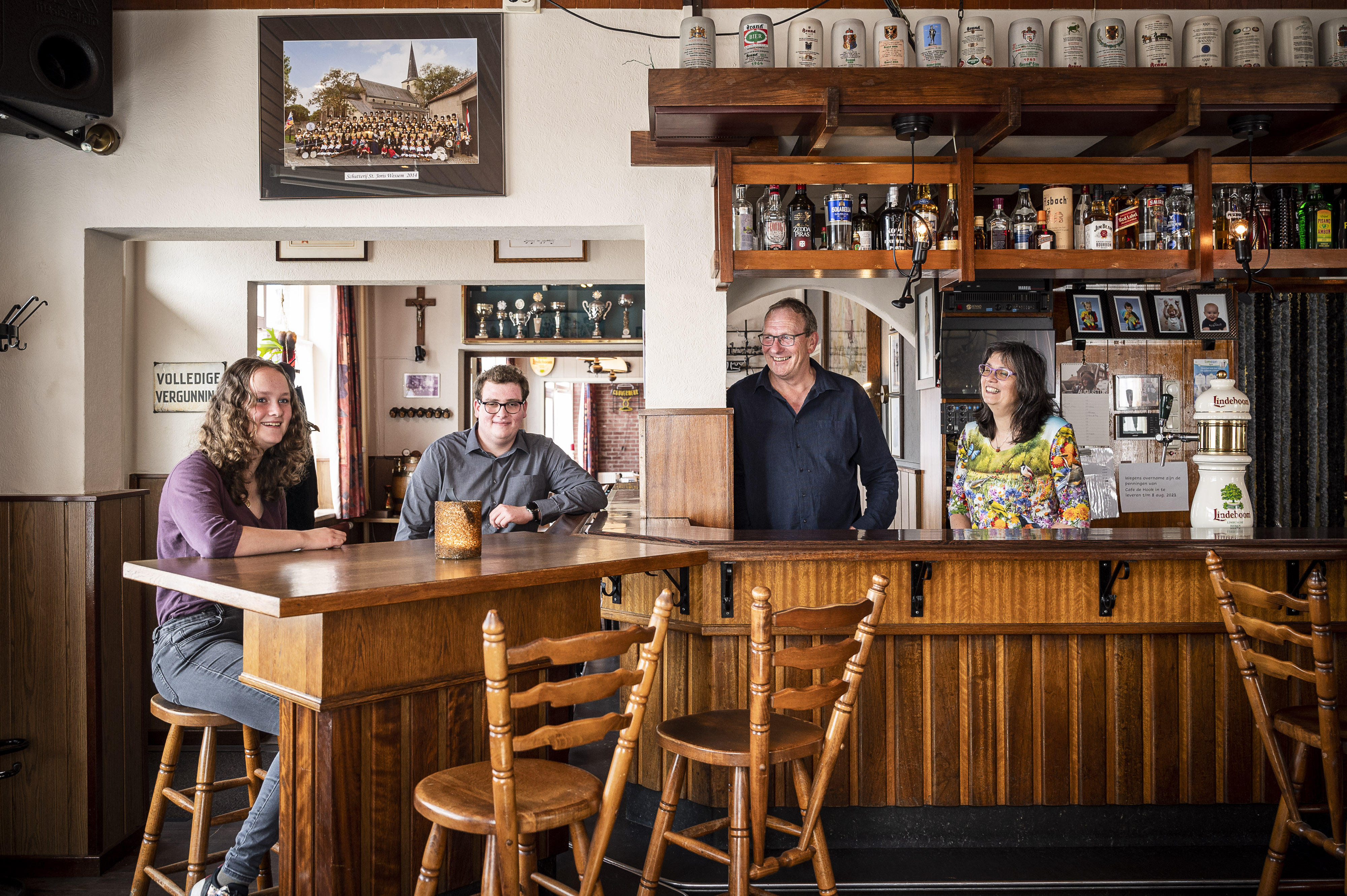 Van de zeevaart in Rotterdam naar het café in Wessem