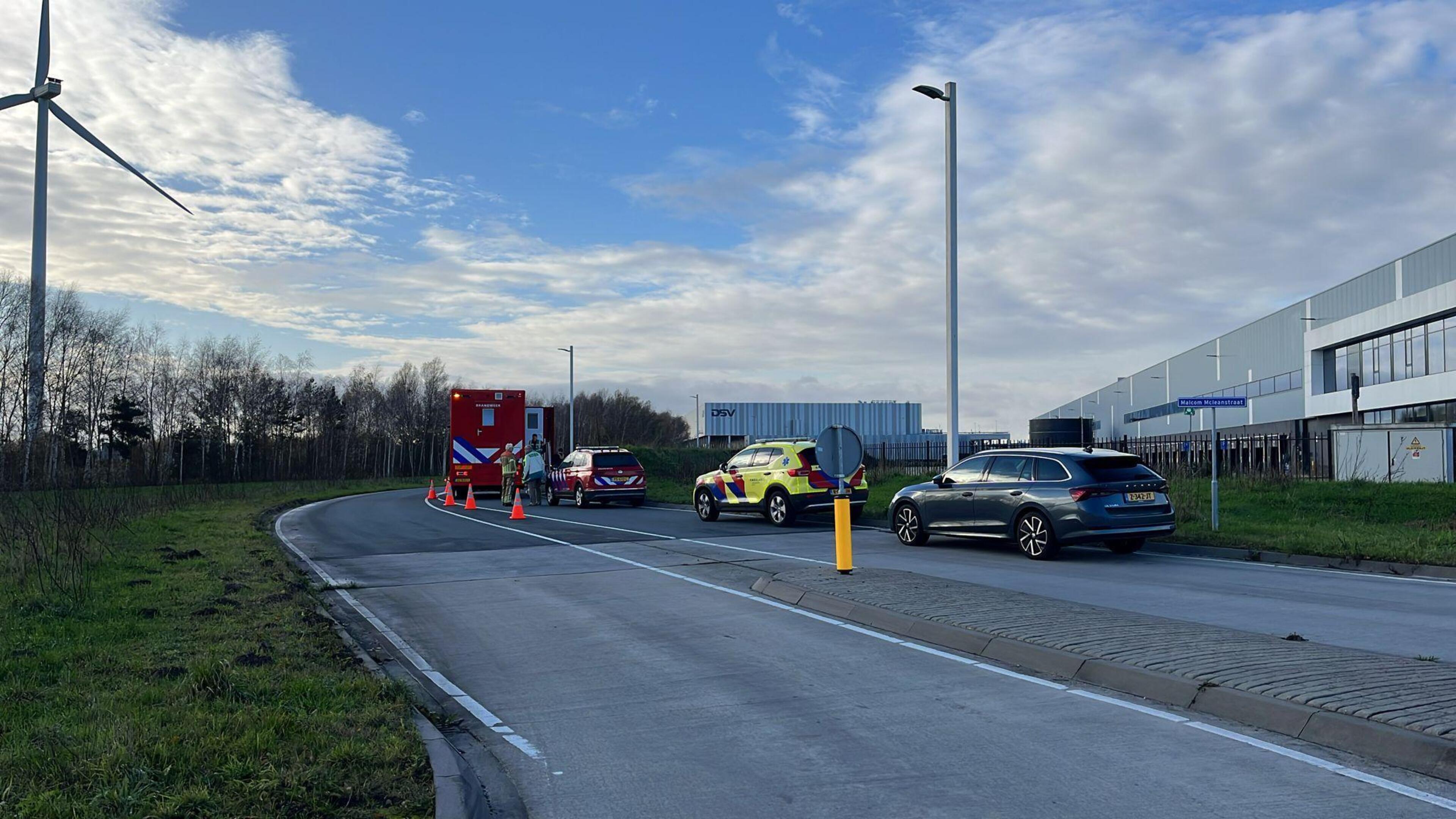 Verdacht pakket gemeld in Sevenum, omgeving bedrijfspand afgezet