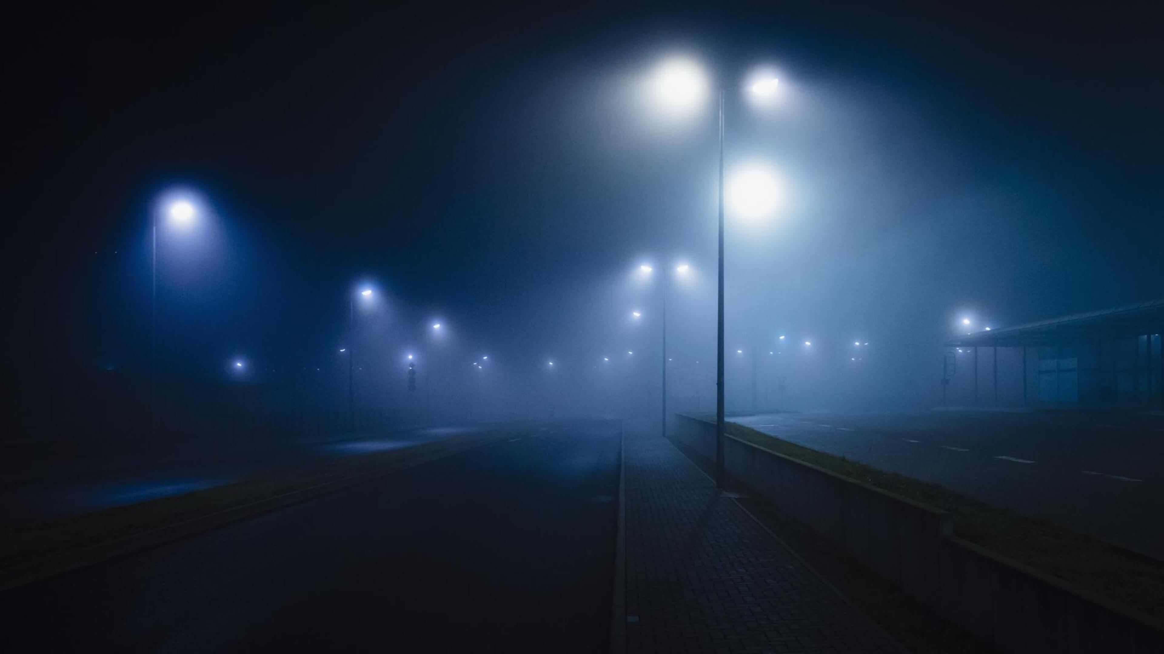 KNMI waarschuwt voor plaatselijk dichte mist: in Arcen minste zicht gemeten