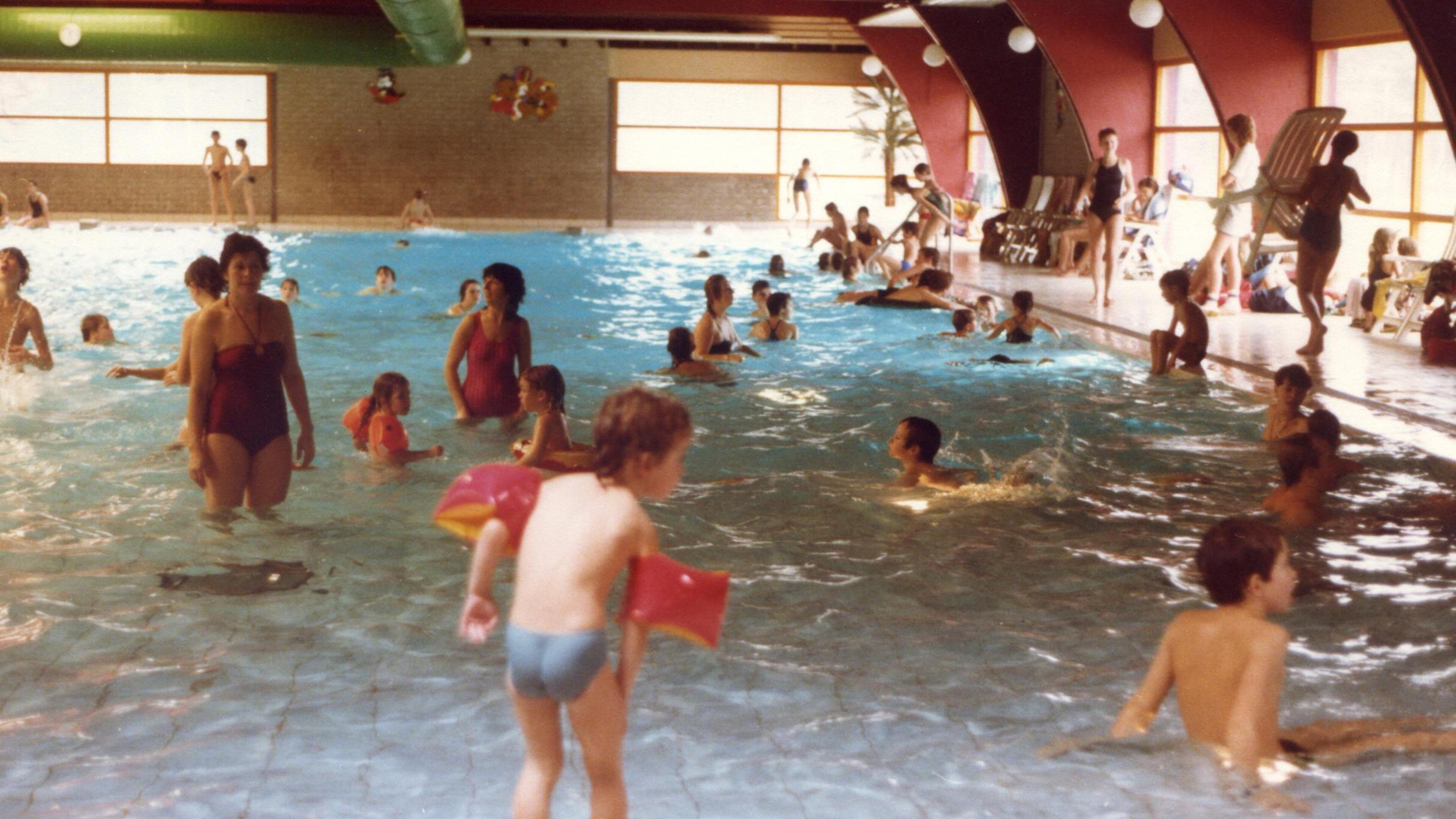 De Berckt in Baarlo: van hypermodern zwemparadijs naar vervallen vakantieoord zonder bad en frietjes